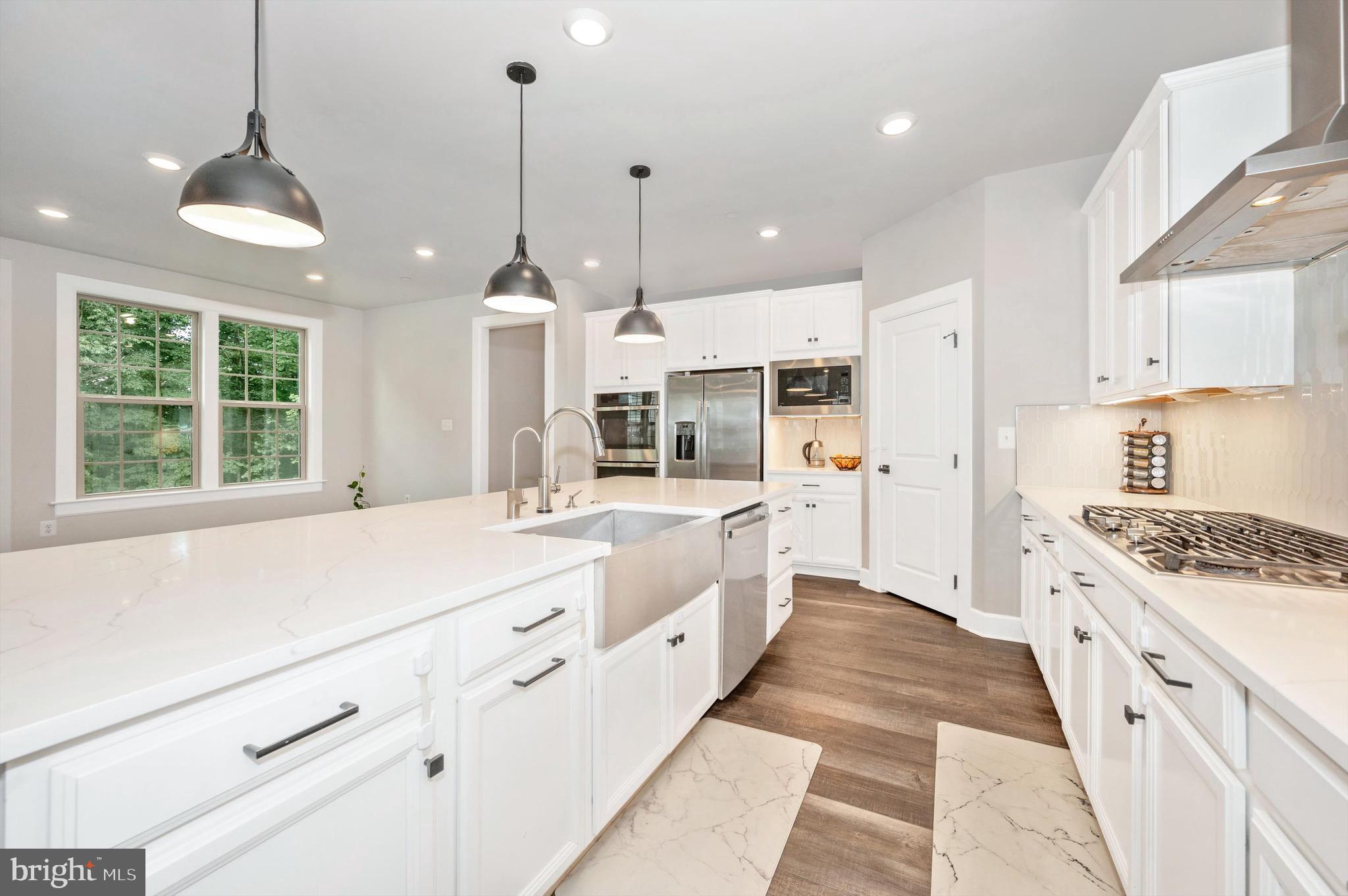 LAKE LINGANORE - Residential Lease