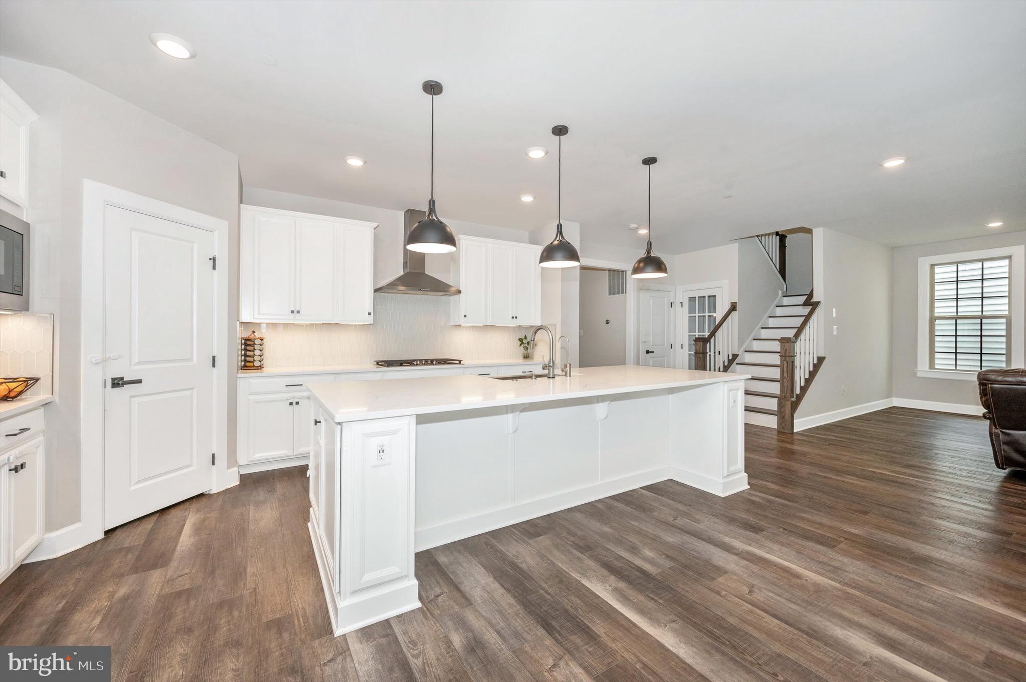 LAKE LINGANORE - Residential Lease