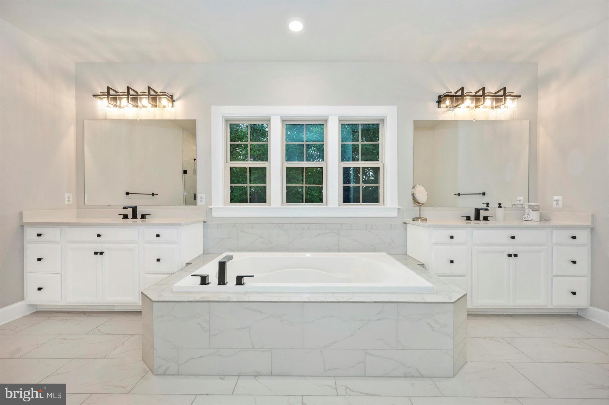 LAKE LINGANORE - Residential Lease