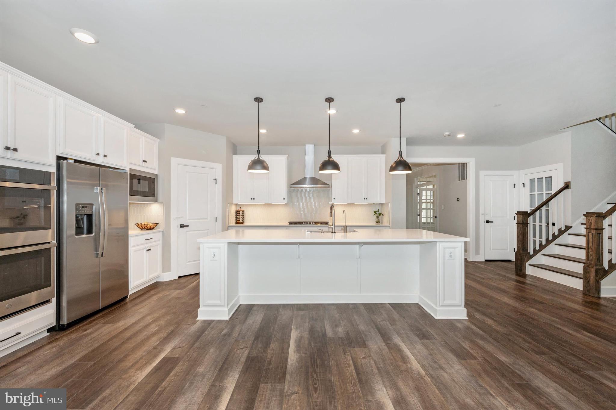 LAKE LINGANORE - Residential Lease