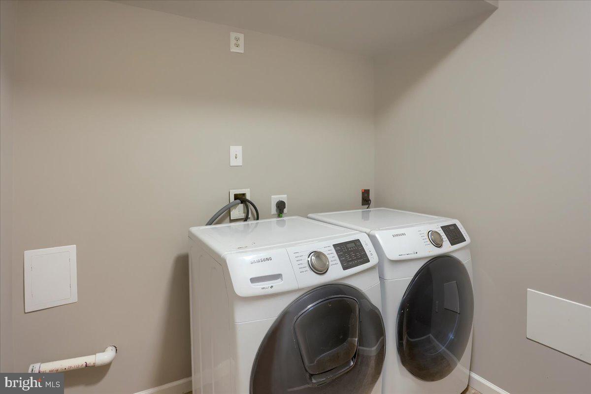 BONNIEFIELD CIRCLE - Residential