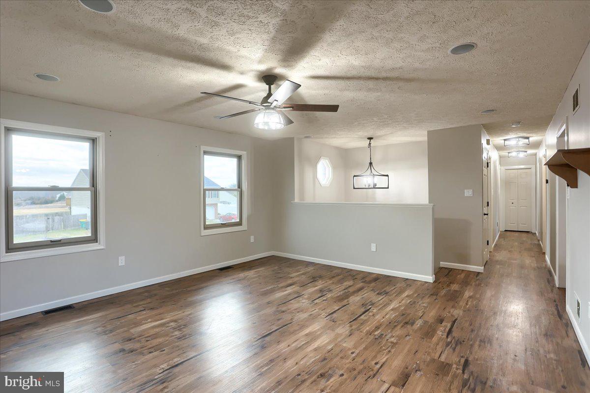 BONNIEFIELD CIRCLE - Residential