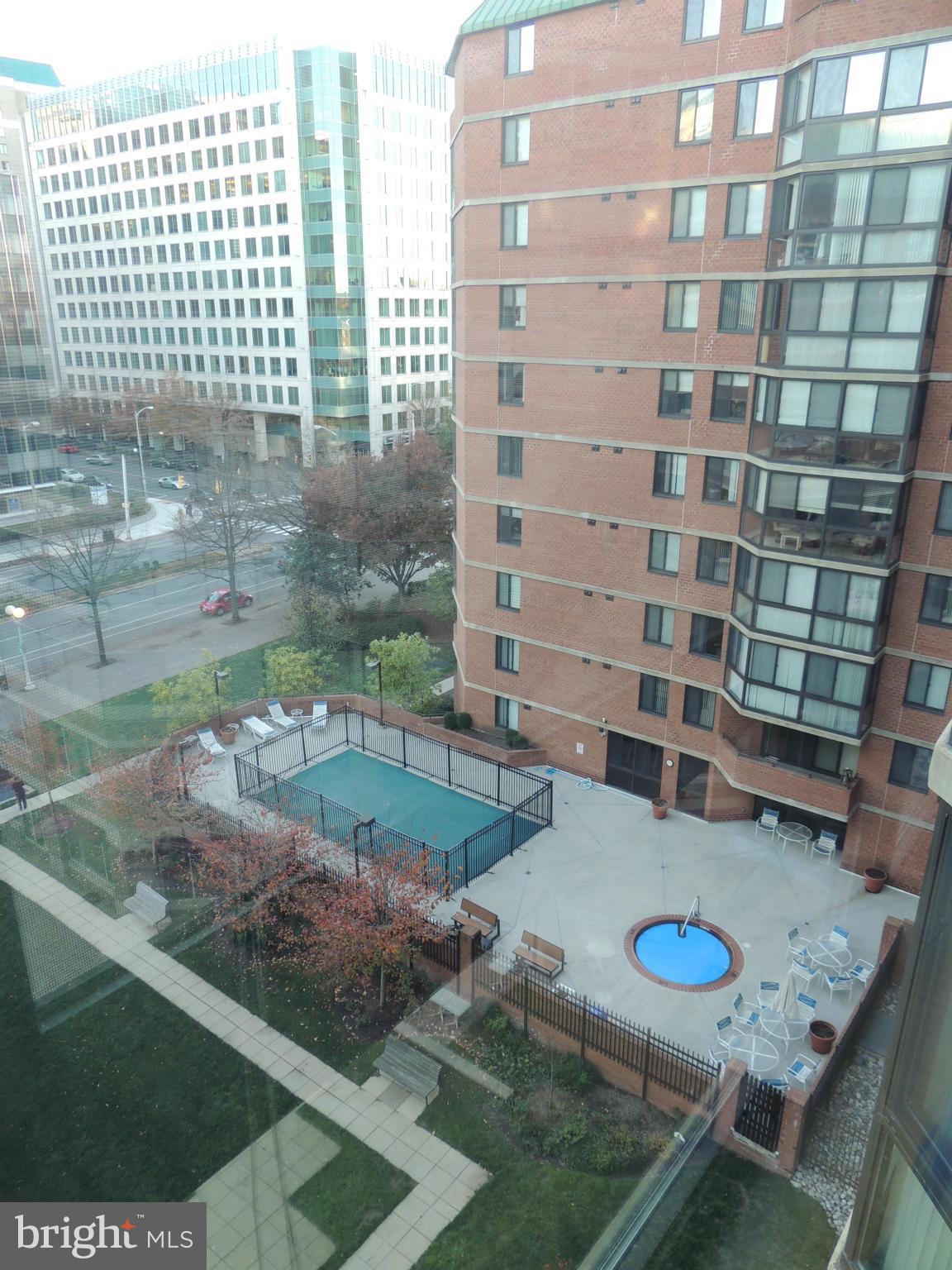 EASTVIEW AT BALLSTON METRO - Residential Lease