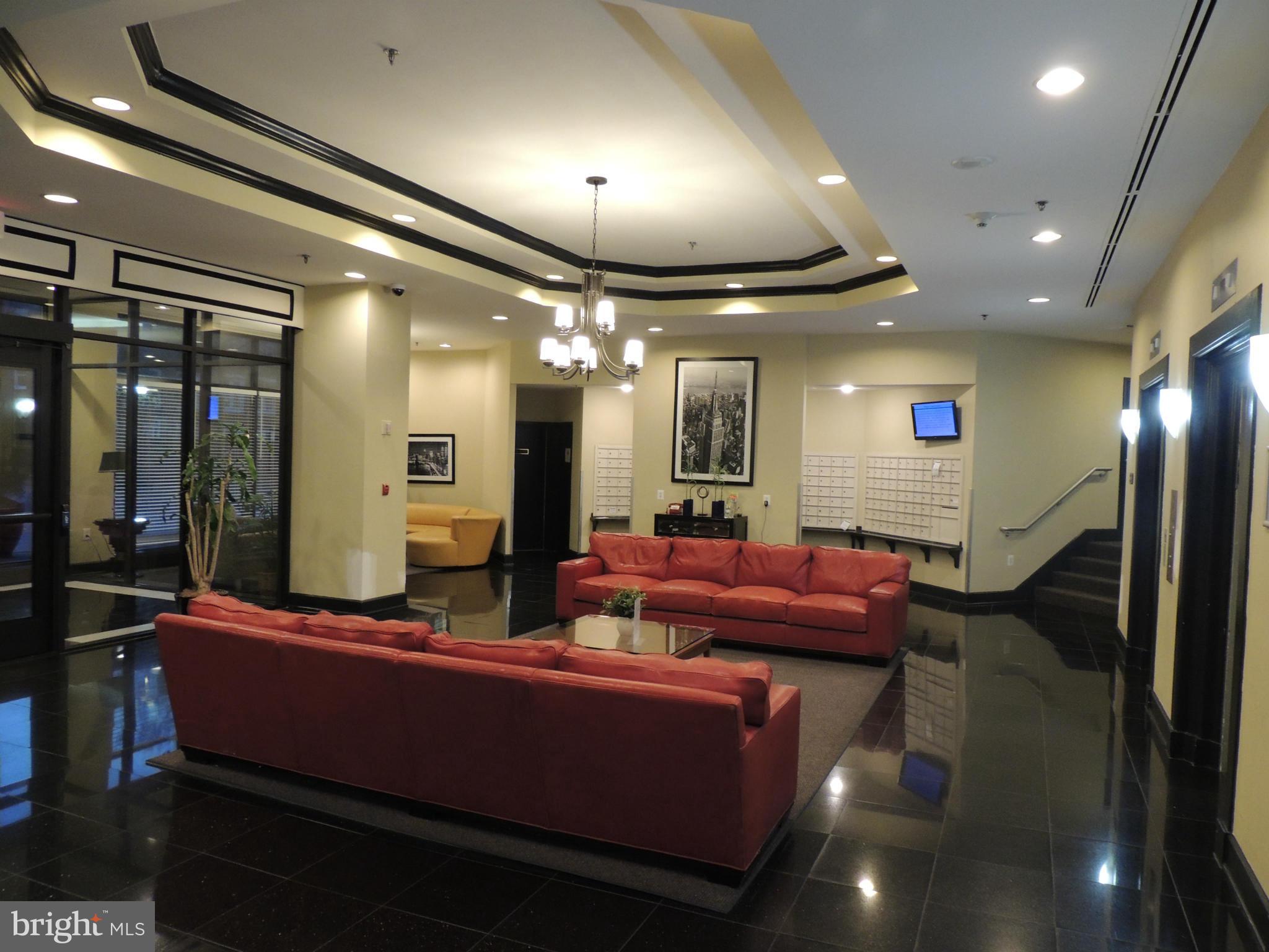 EASTVIEW AT BALLSTON METRO - Residential Lease