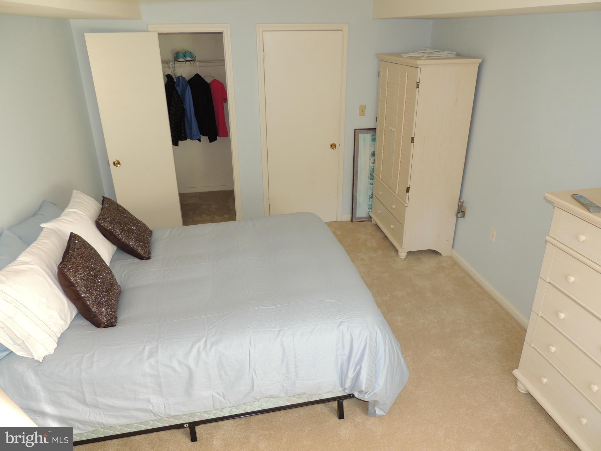 EASTVIEW AT BALLSTON METRO - Residential Lease