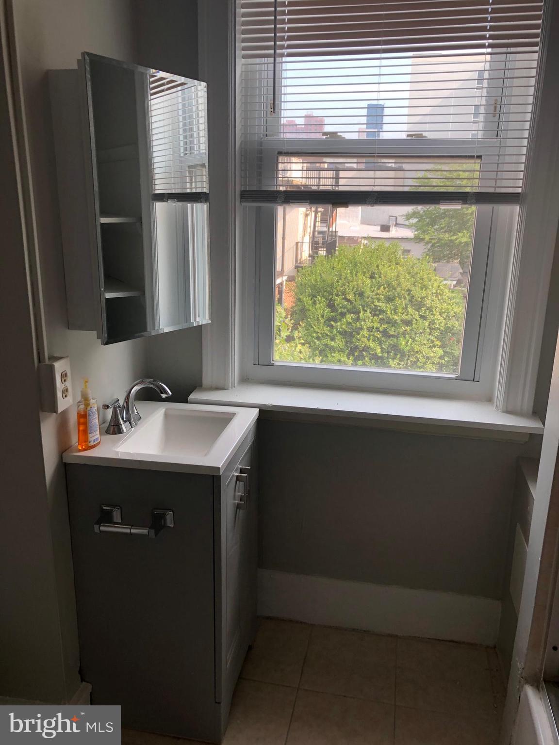 FEDERAL HILL HISTORIC DISTRICT - Residential Lease