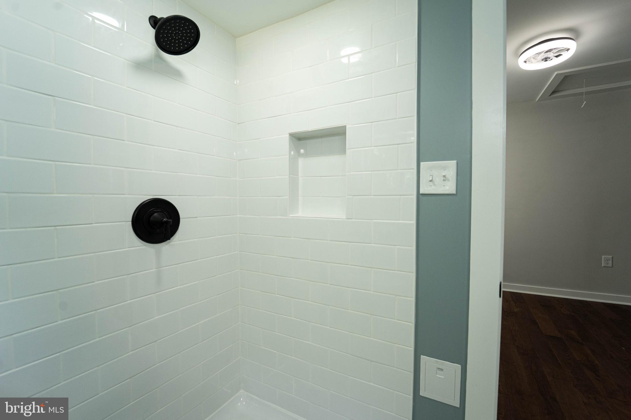 PAROLE - Residential Lease