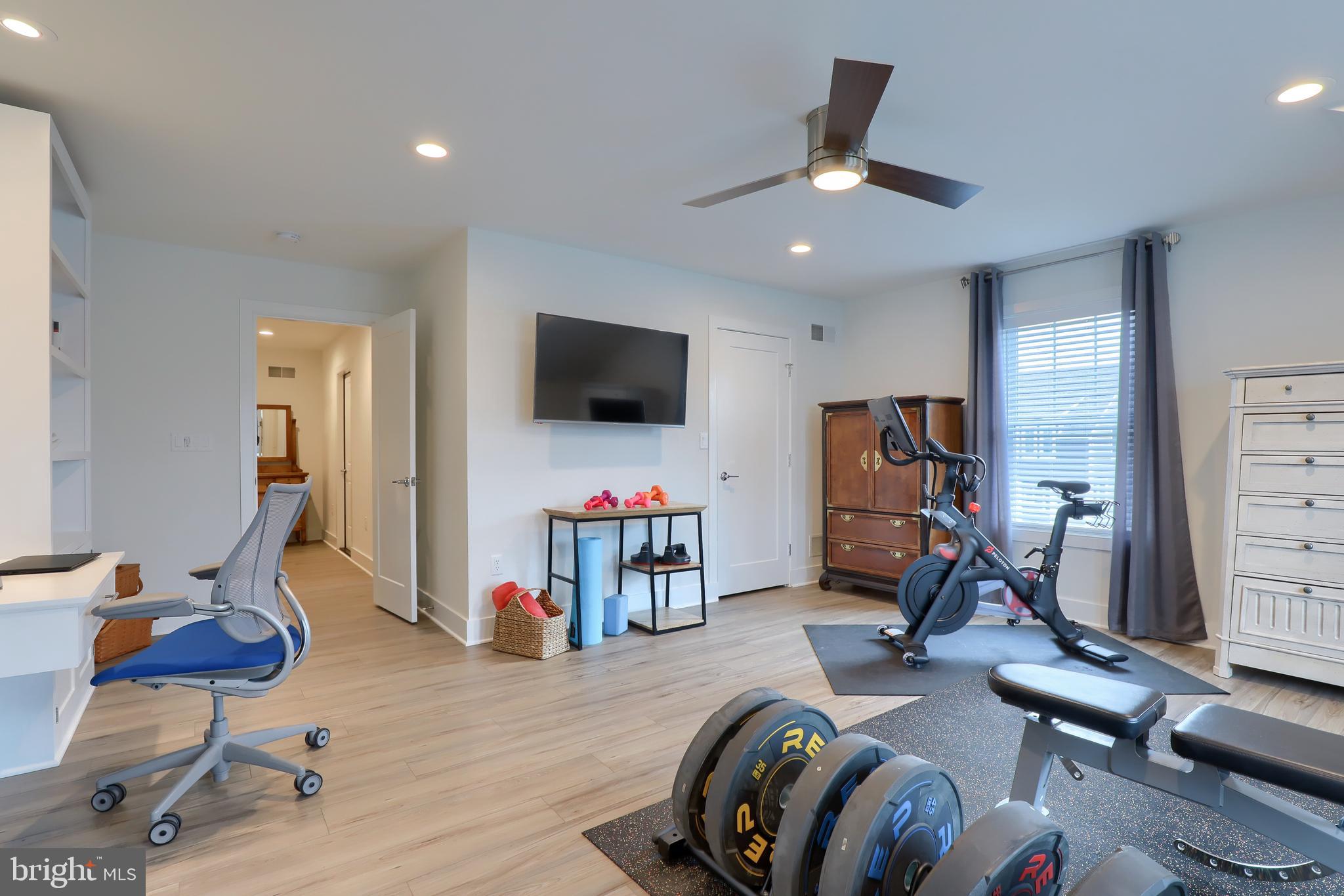 THE GABLES AT ELM TREE - Residential