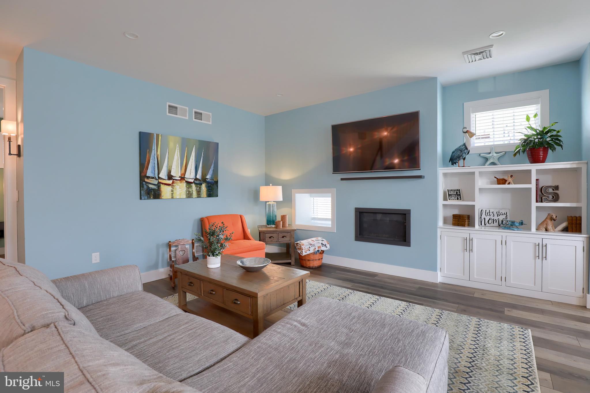 THE GABLES AT ELM TREE - Residential