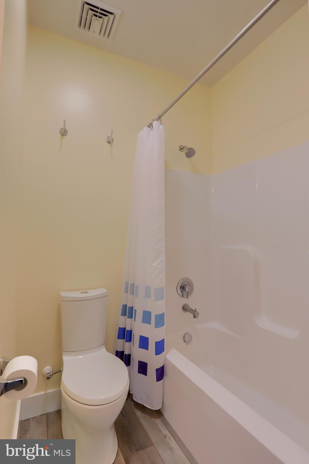 THE GABLES AT ELM TREE - Residential