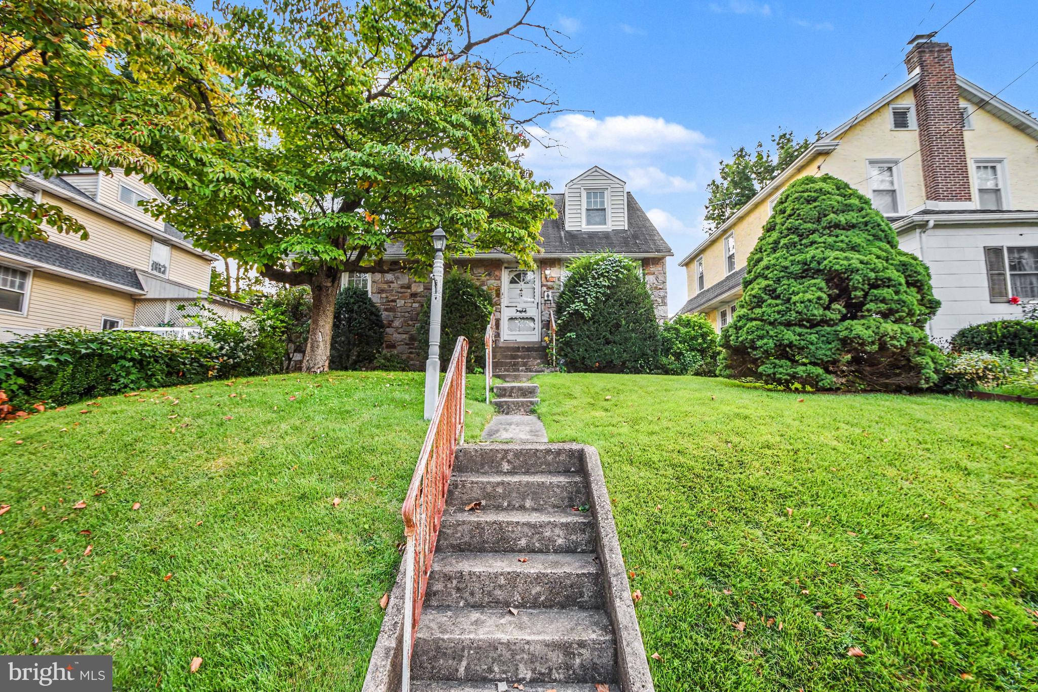 308 RUNNYMEDE AVENUE