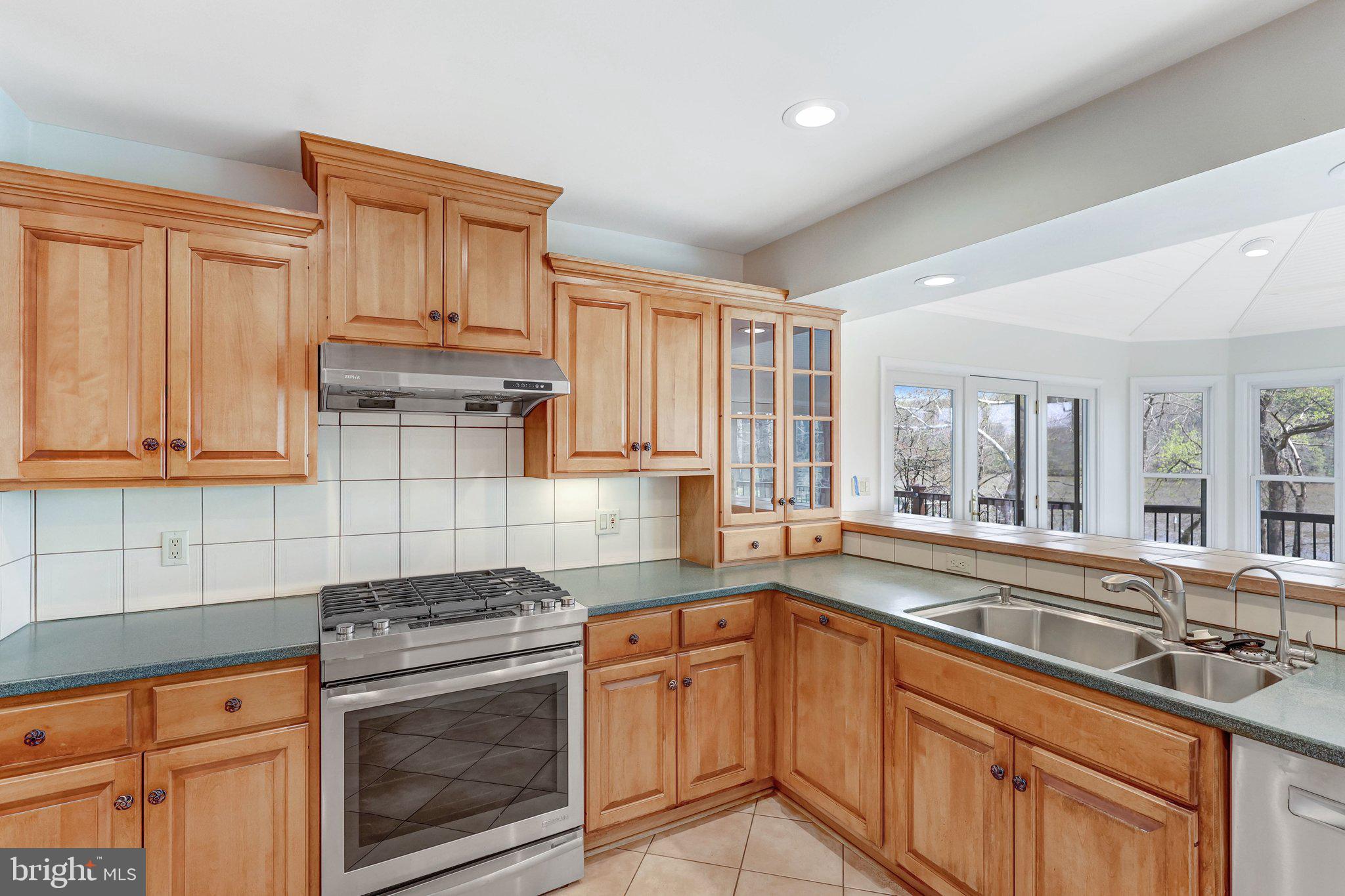 HARBOR VIEW - Residential