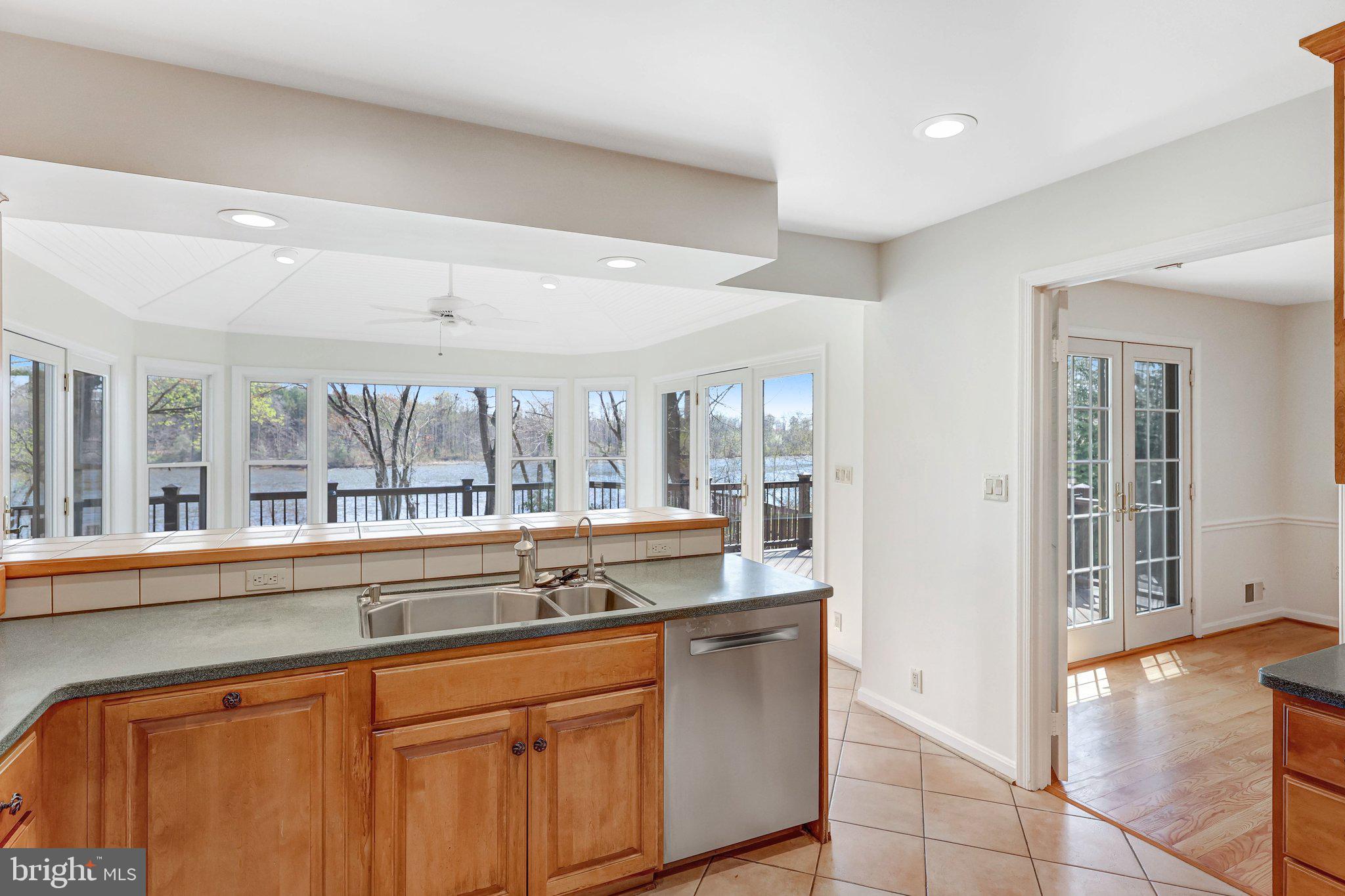 HARBOR VIEW - Residential