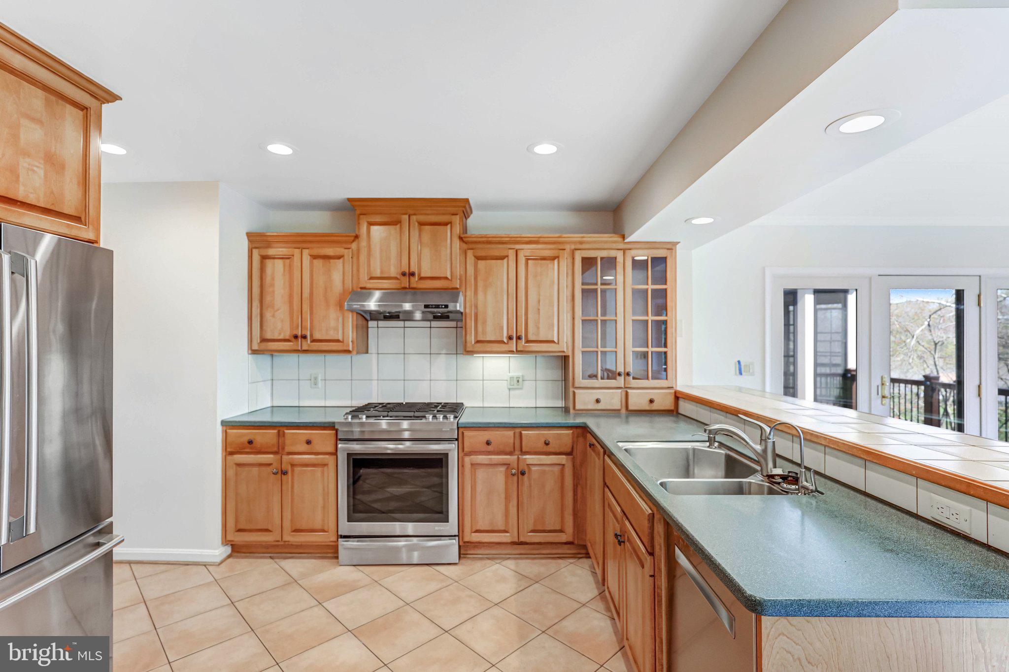 HARBOR VIEW - Residential