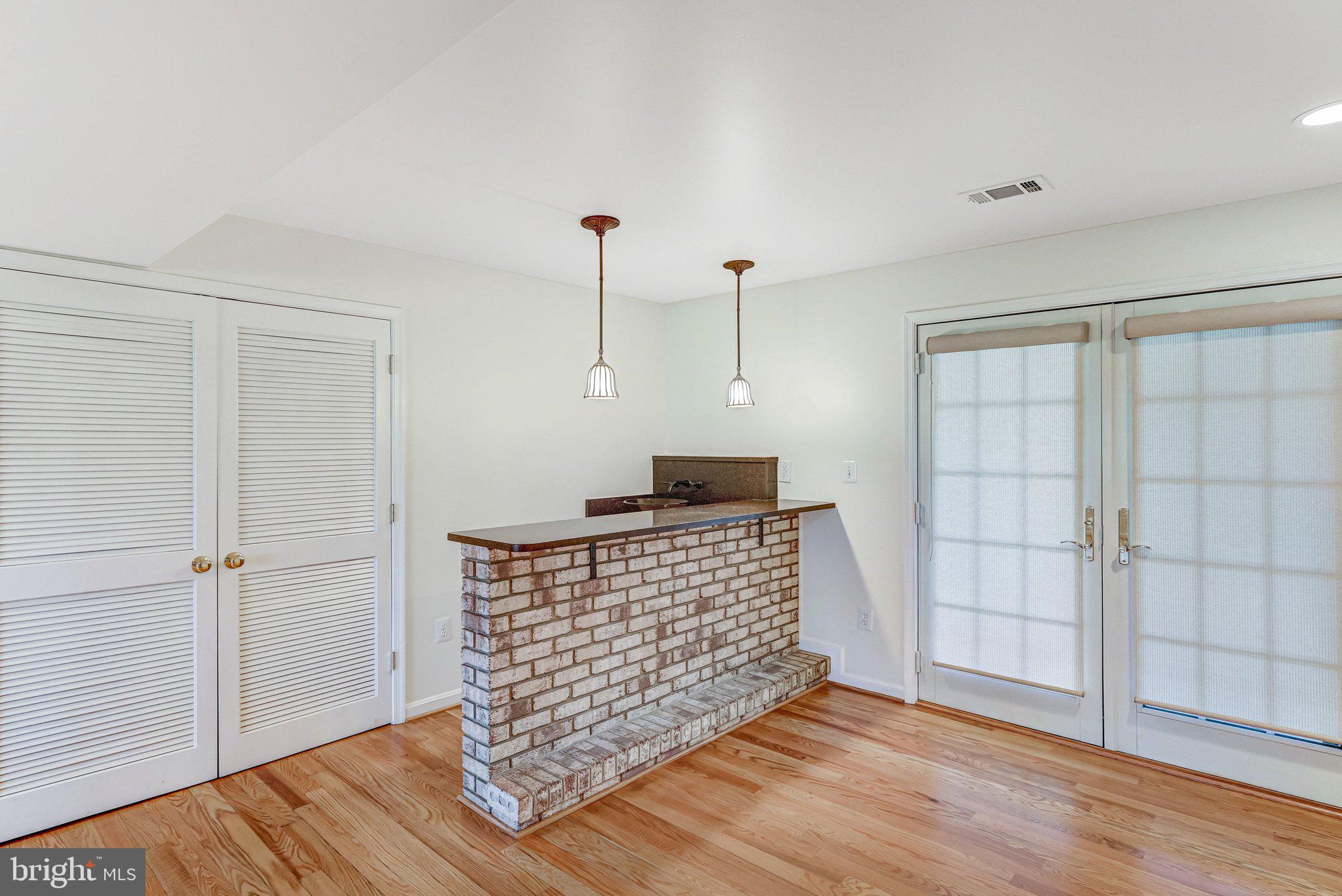 HARBOR VIEW - Residential