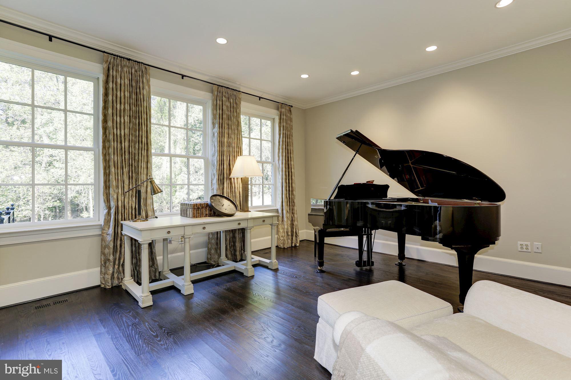 AVENEL - Residential