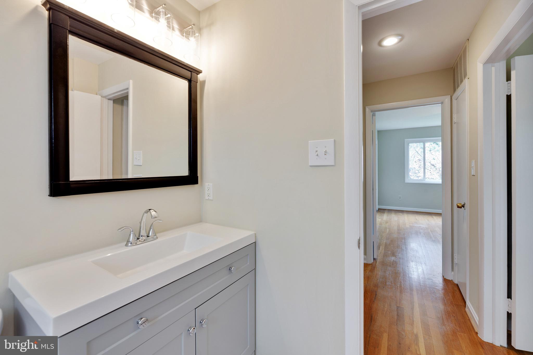 BROOKVILLE - Residential