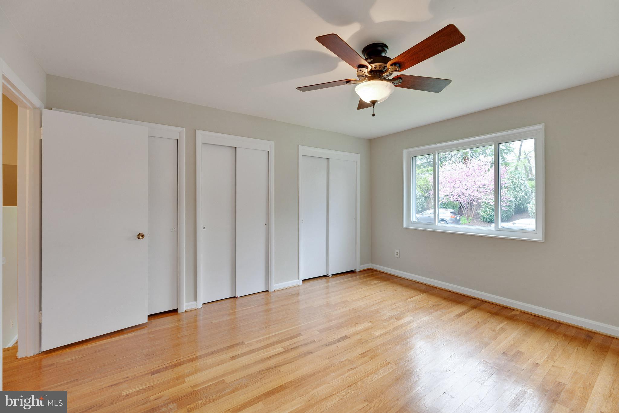 BROOKVILLE - Residential