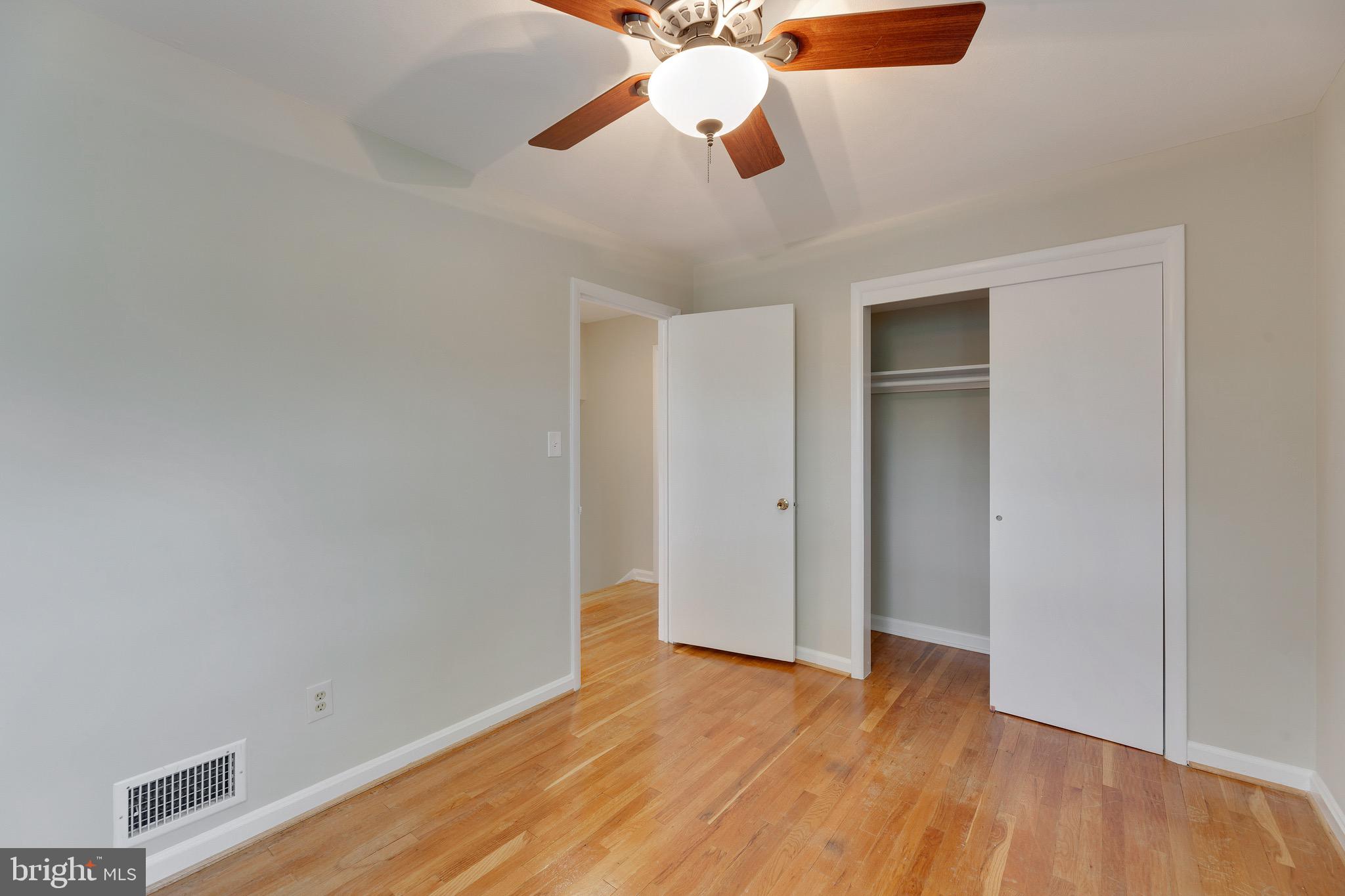 BROOKVILLE - Residential