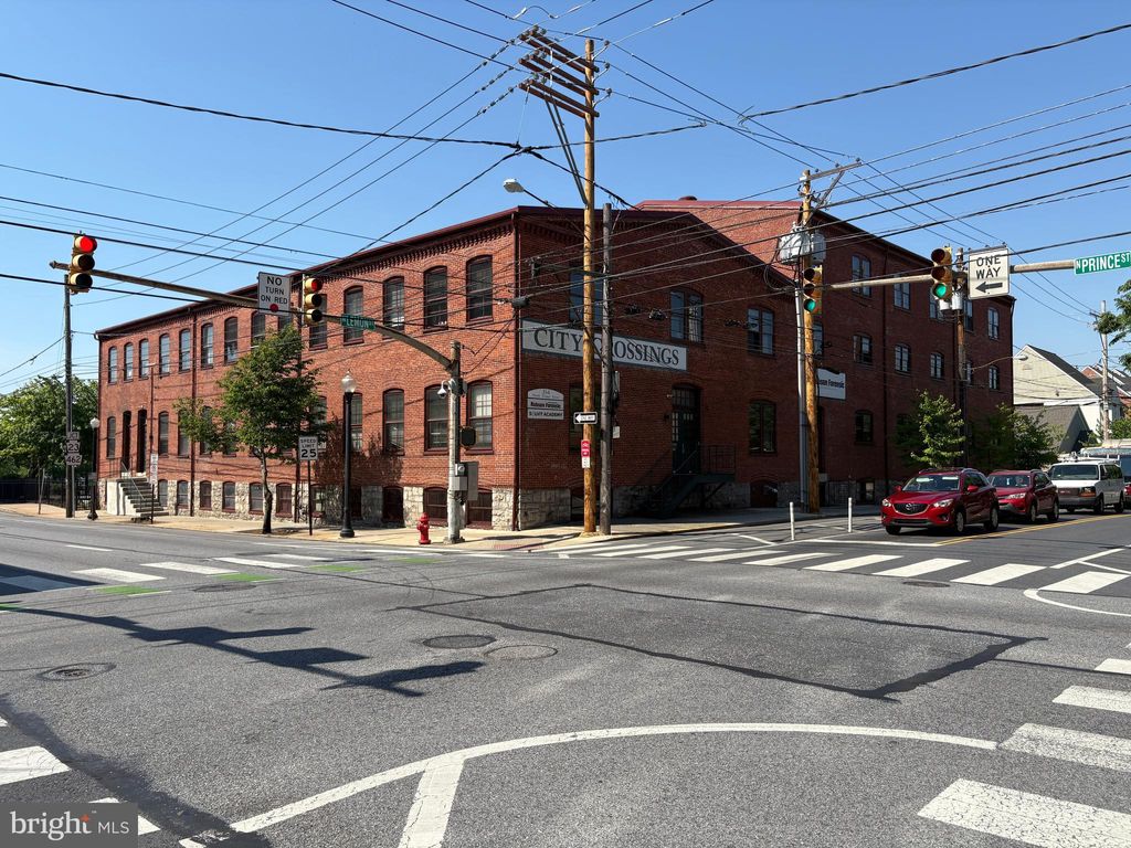 Photo of 354 N Prince Street #300, LANCASTER, PA 17603 (MLS # PALA2088498)
