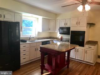 COLLEGE PARK WOODS - Residential Lease