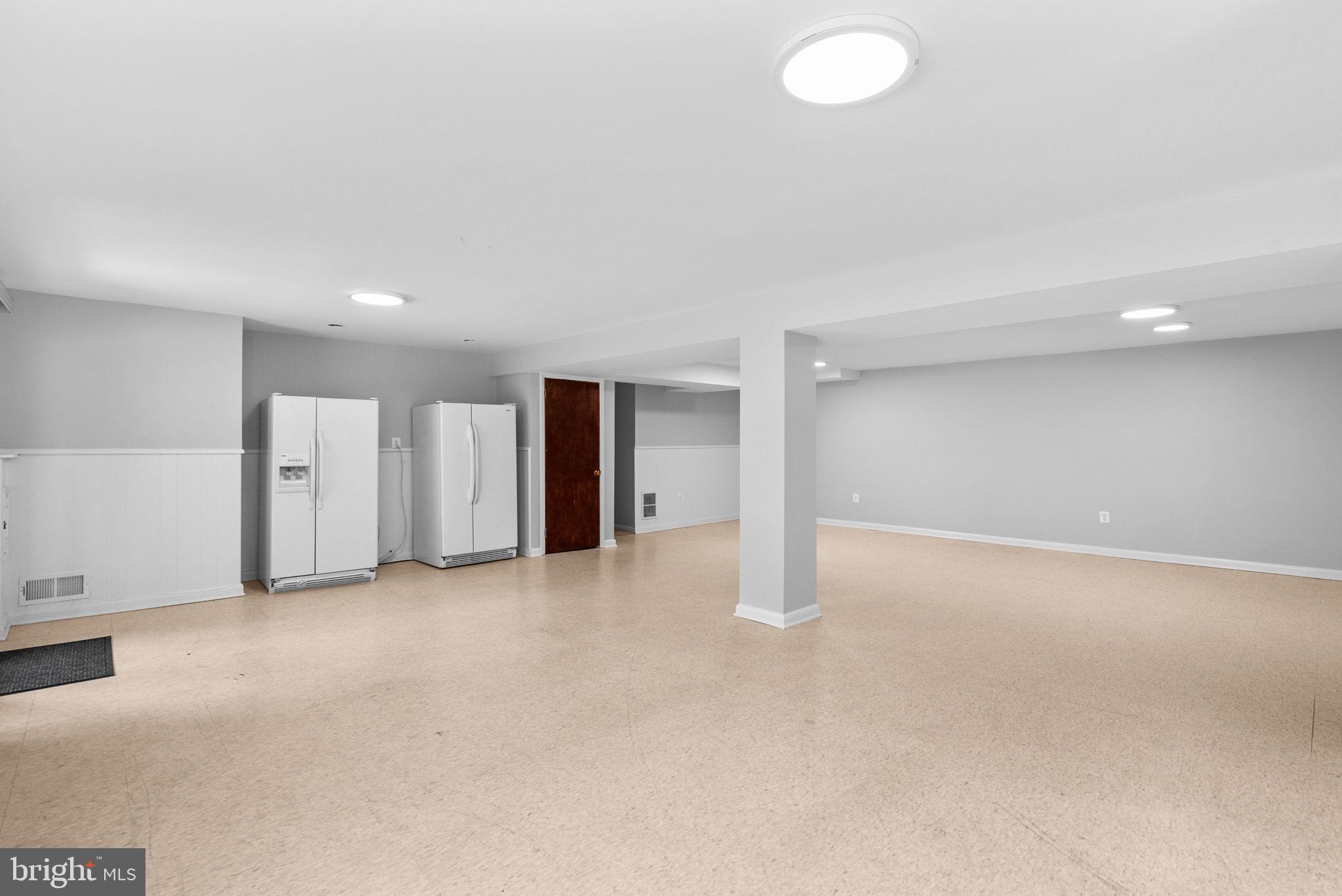 DONNEYBROOK - Residential Lease