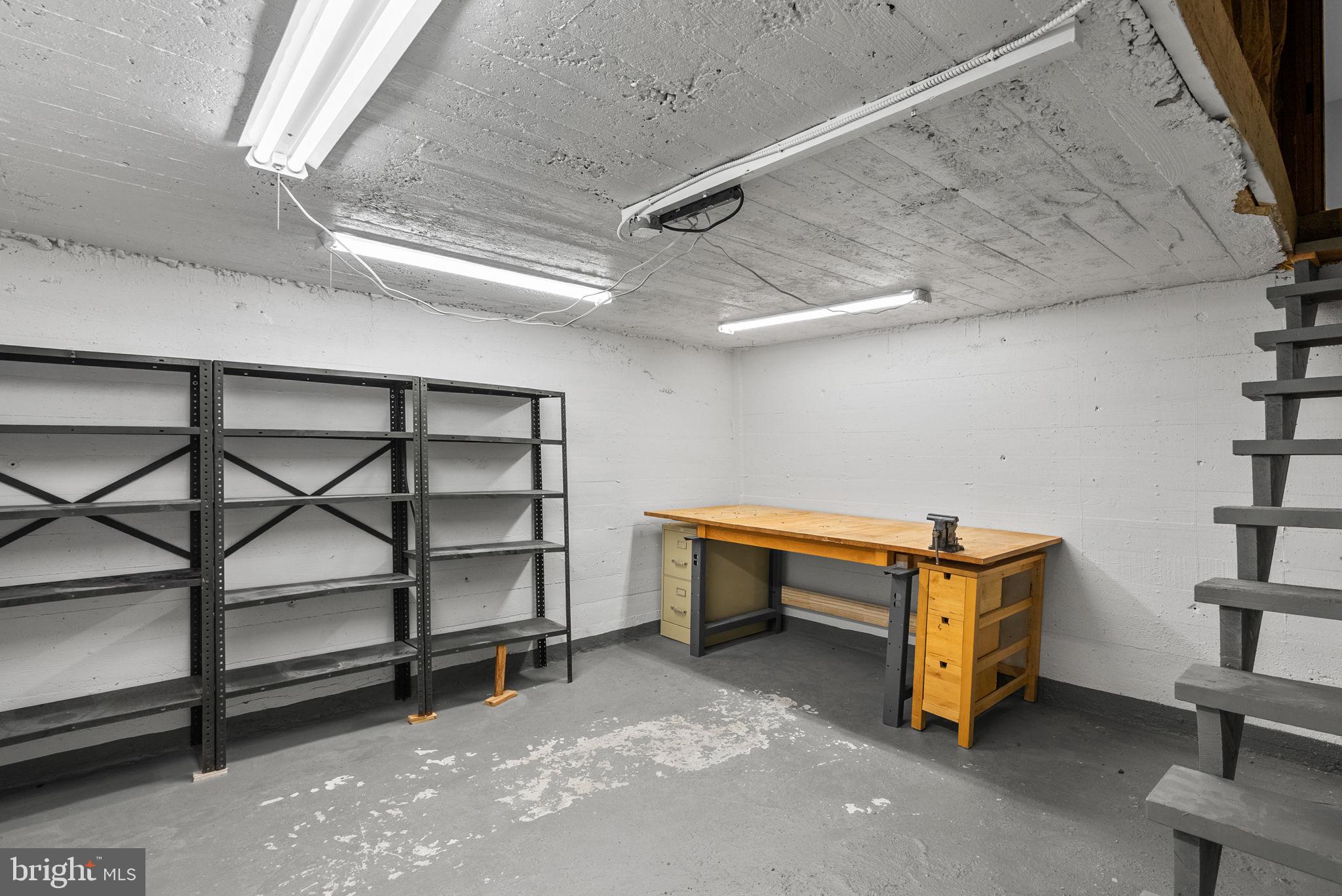 DONNEYBROOK - Residential Lease