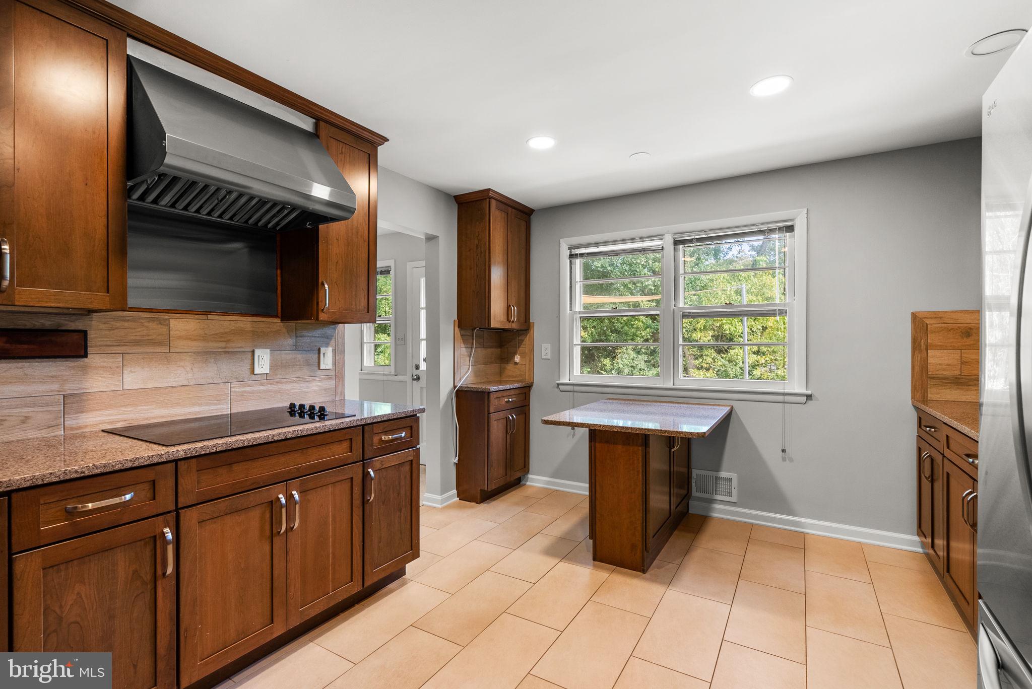 DONNEYBROOK - Residential Lease