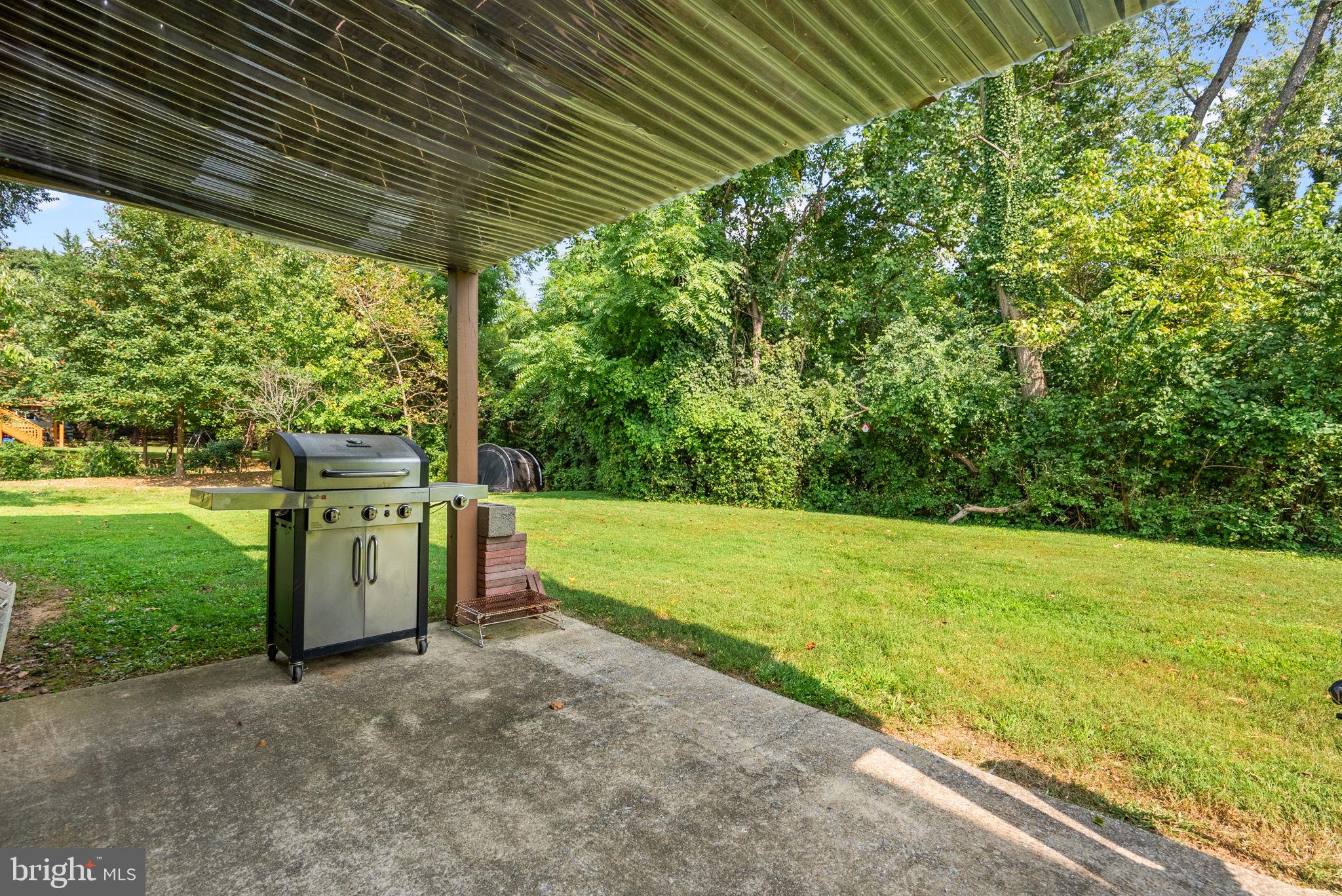 DONNEYBROOK - Residential Lease