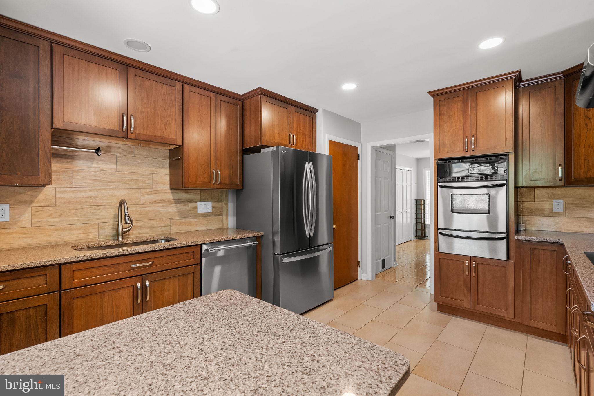 DONNEYBROOK - Residential Lease