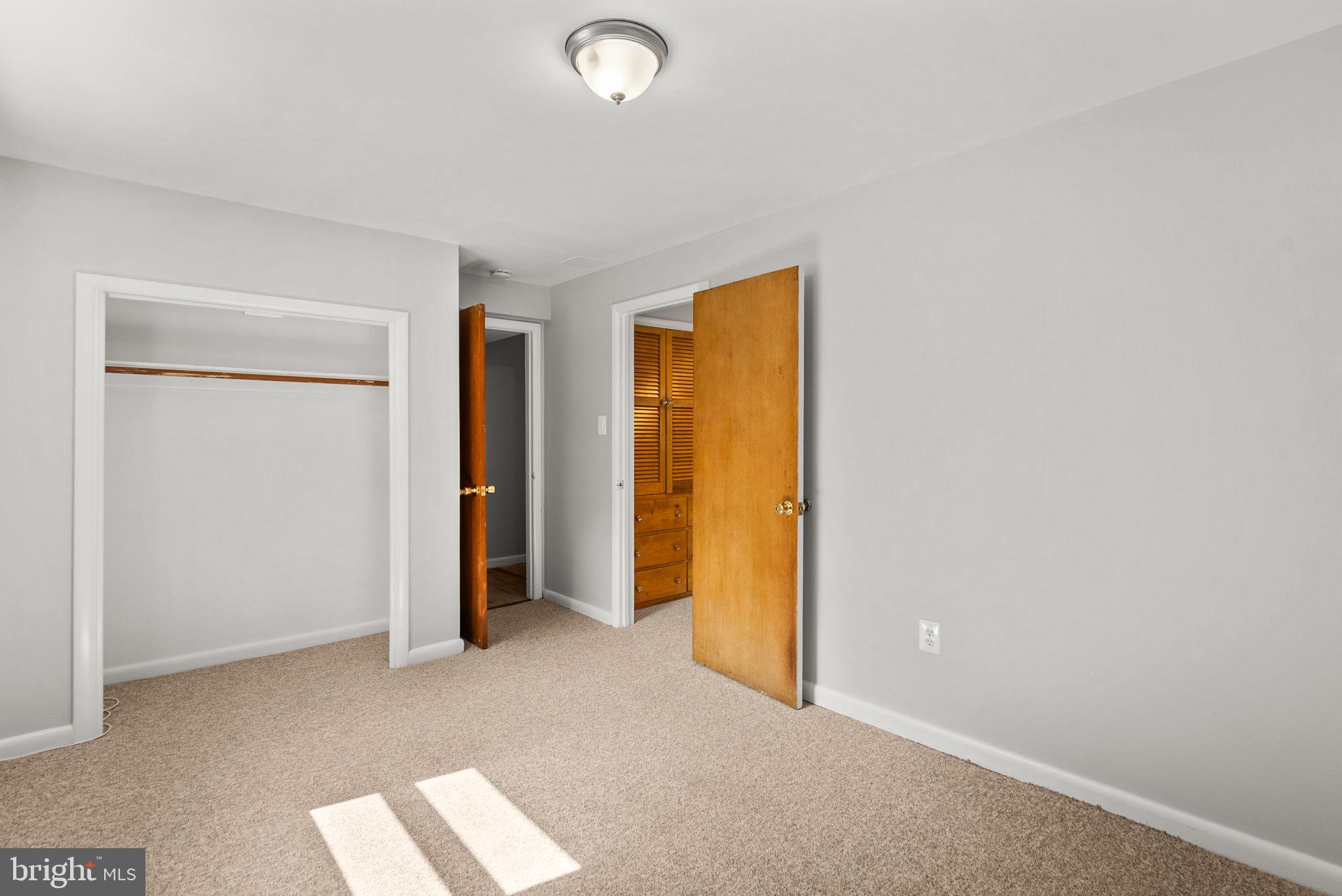 DONNEYBROOK - Residential Lease