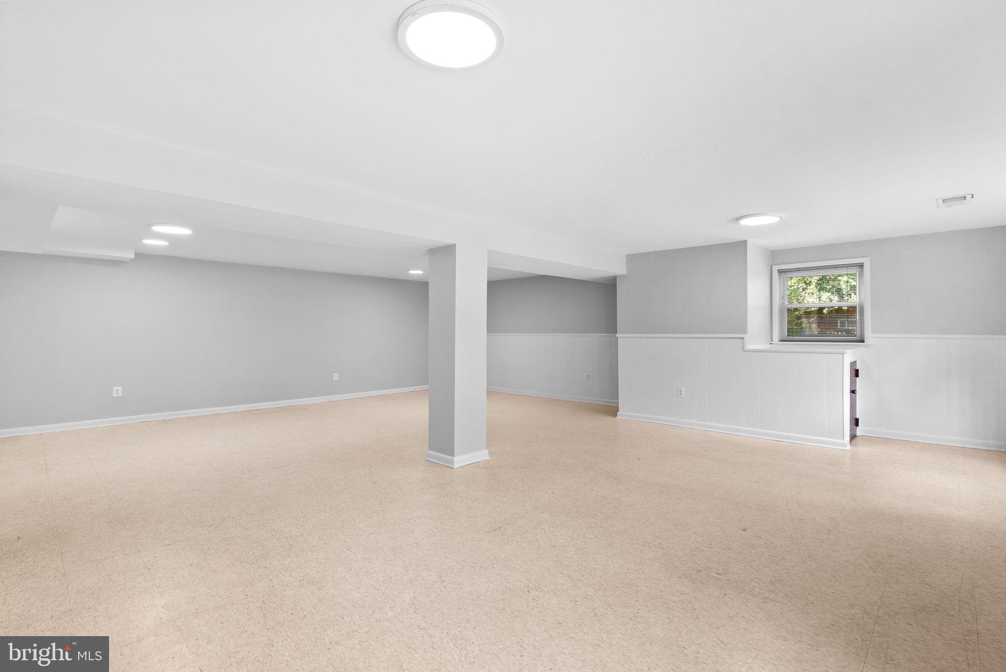 DONNEYBROOK - Residential Lease