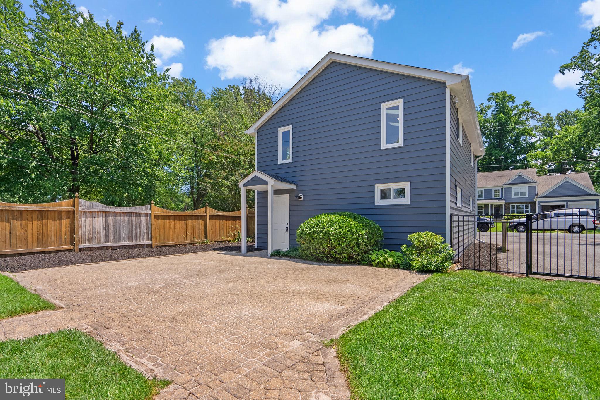 CAPE ST CLAIRE - Residential