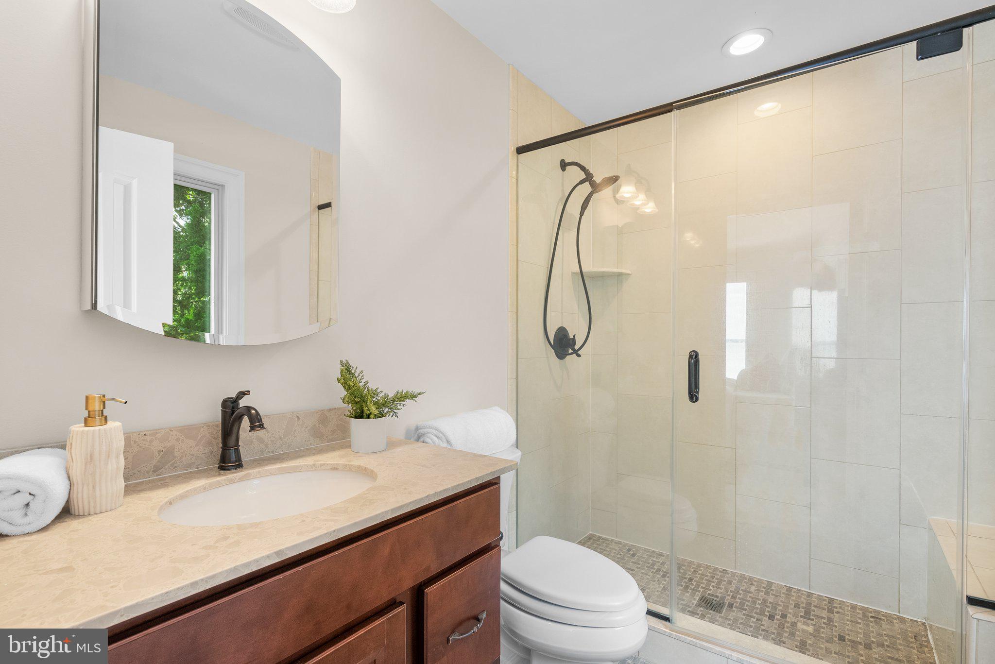 CAPE ST CLAIRE - Residential