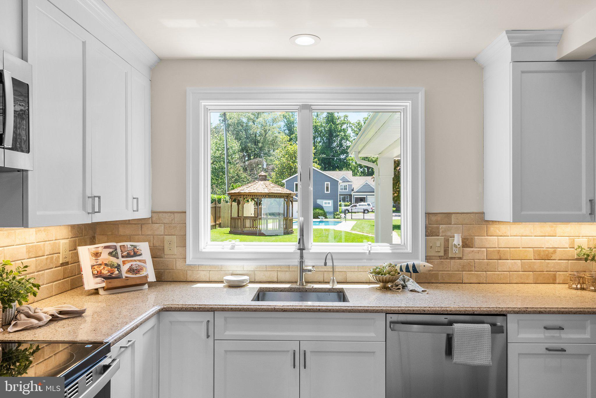 CAPE ST CLAIRE - Residential