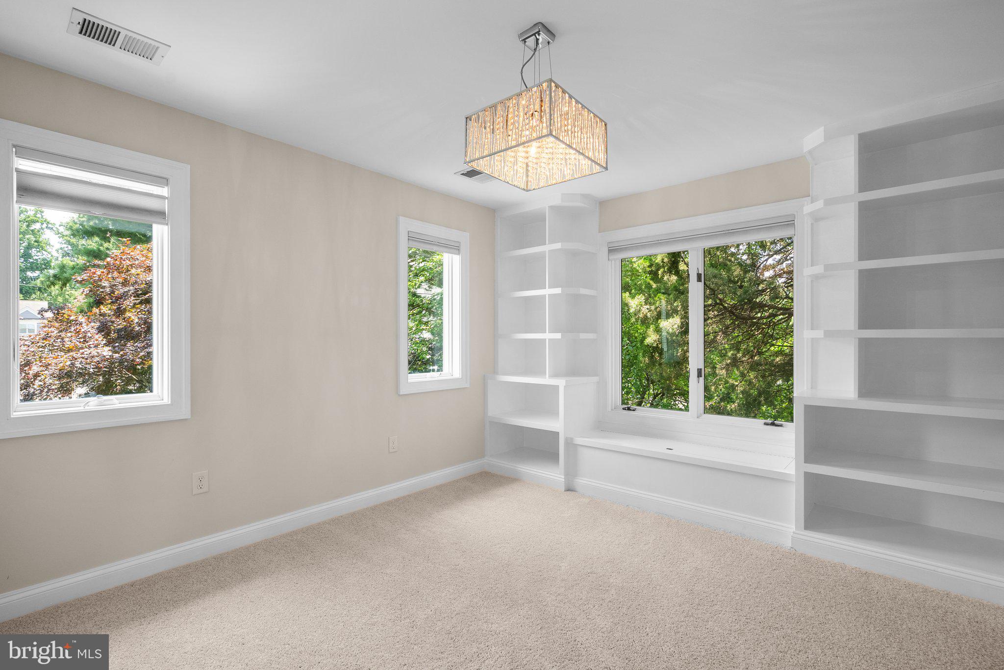 CAPE ST CLAIRE - Residential