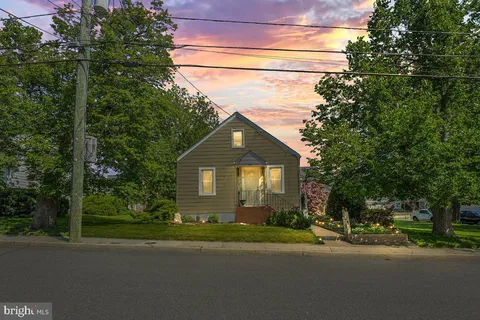504 Washington Avenue, Manville, NJ MLS: NJSO2004450
