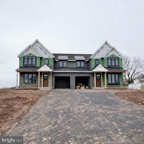 27 LAUSCH ROAD DENVER PA 17517