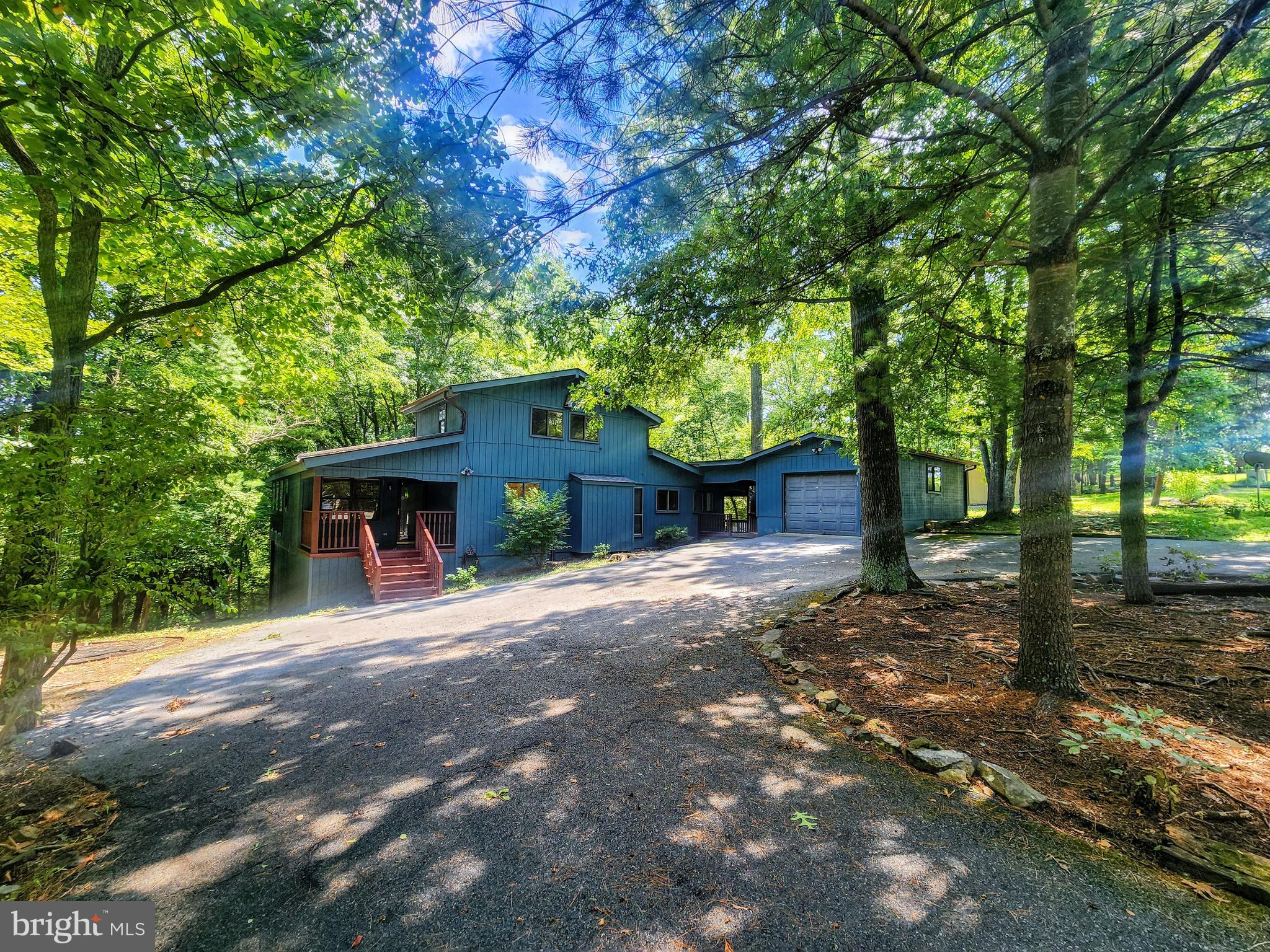 THE WOODS - Residential