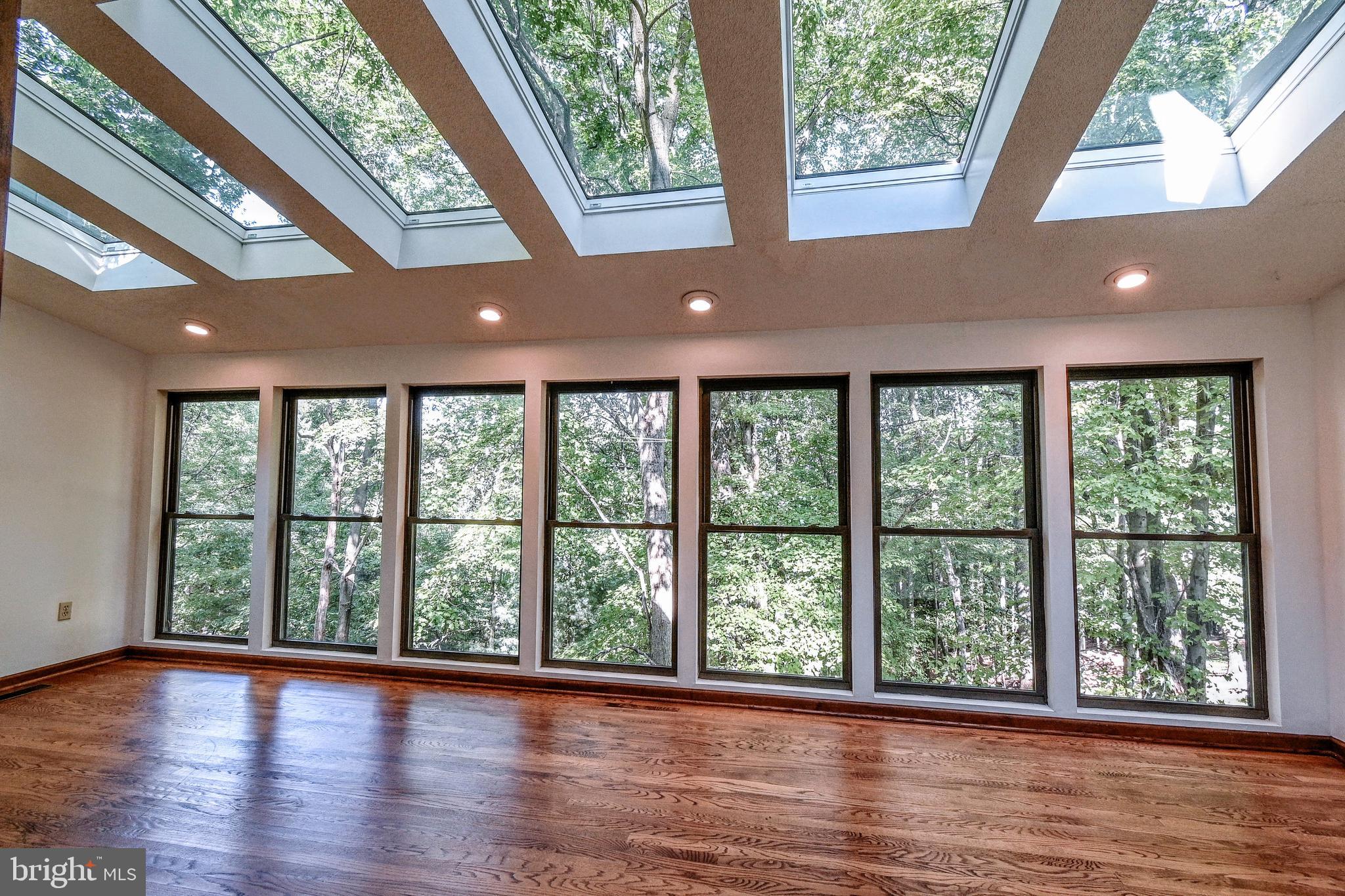 THE WOODS - Residential