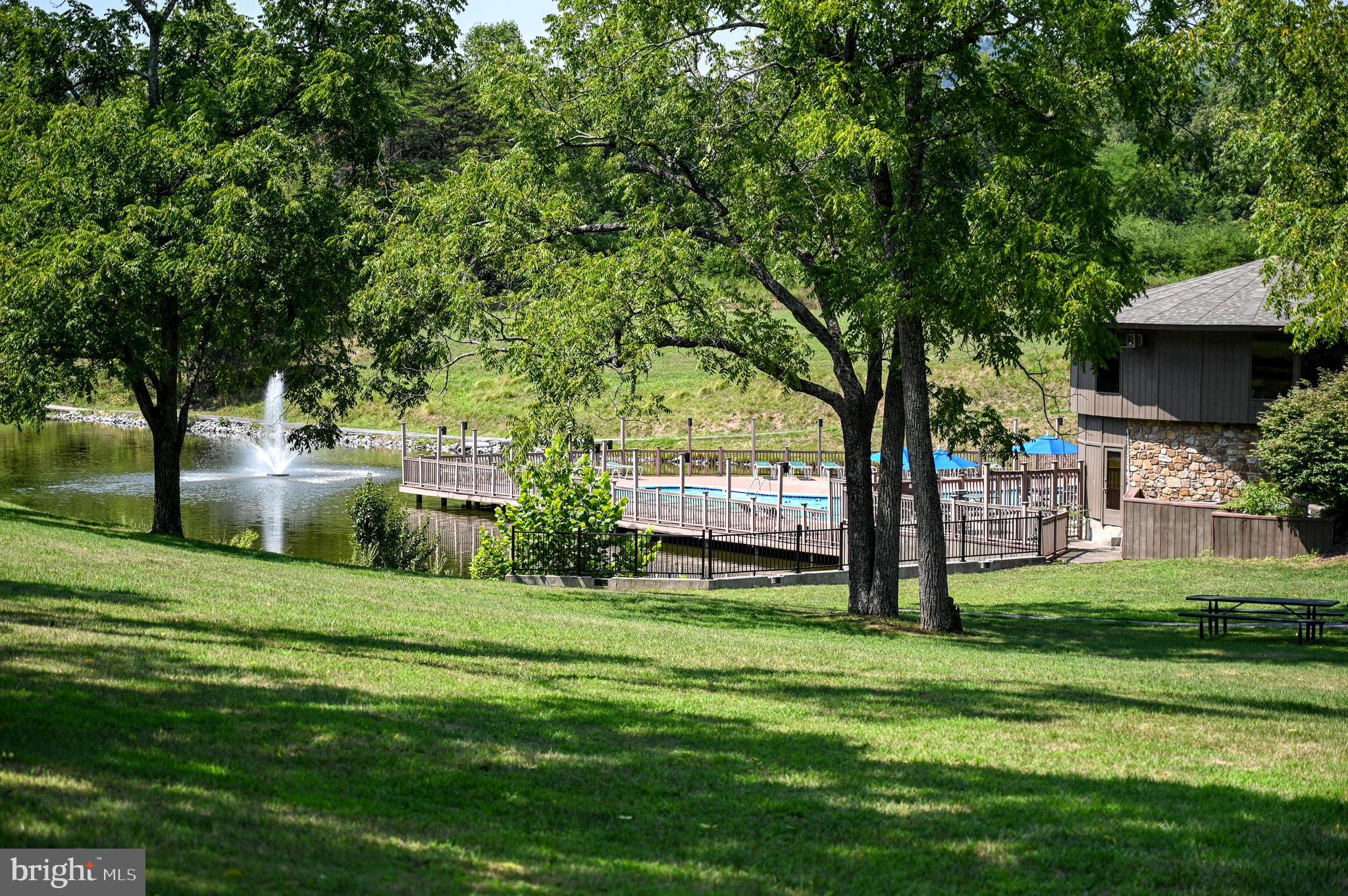 THE WOODS - Residential