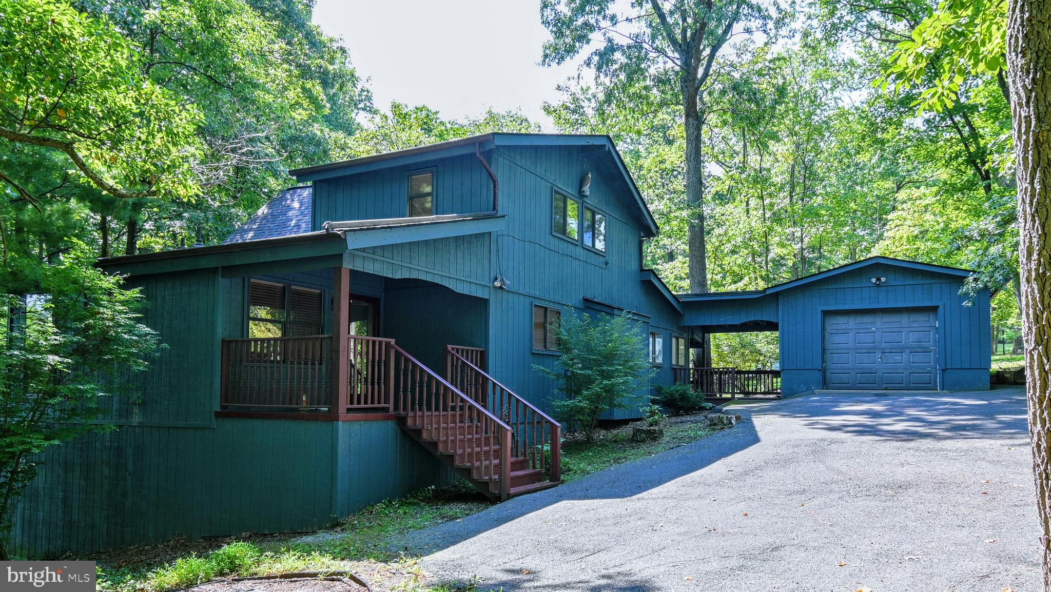 THE WOODS - Residential