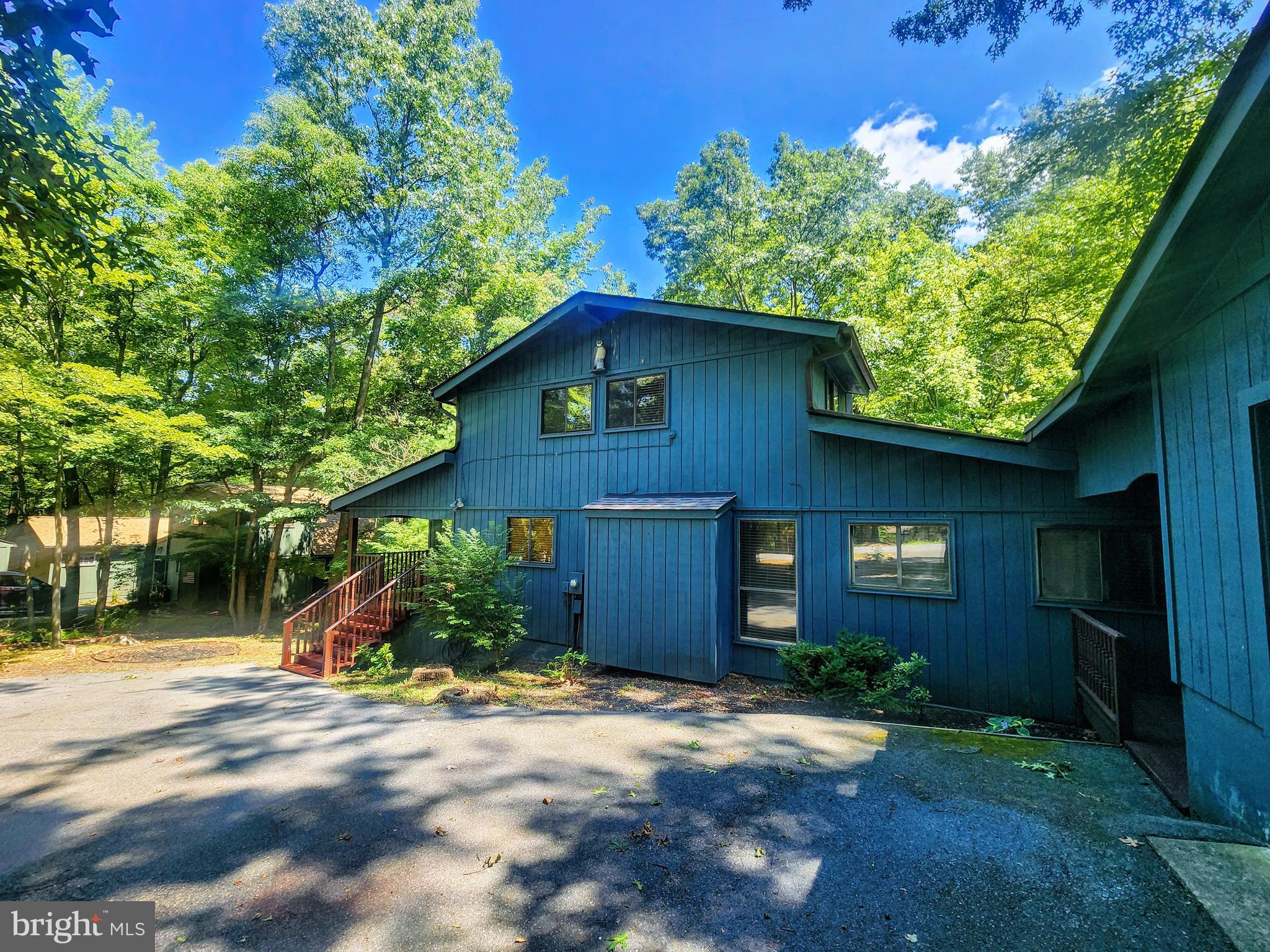 THE WOODS - Residential