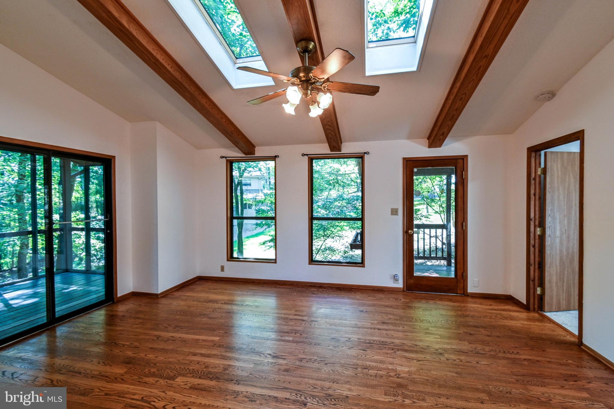 THE WOODS - Residential