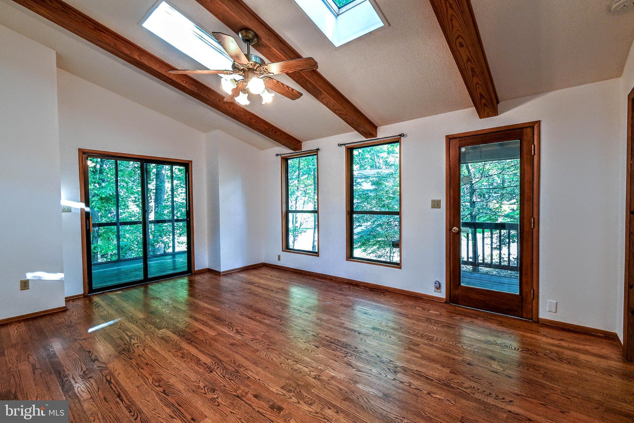 THE WOODS - Residential