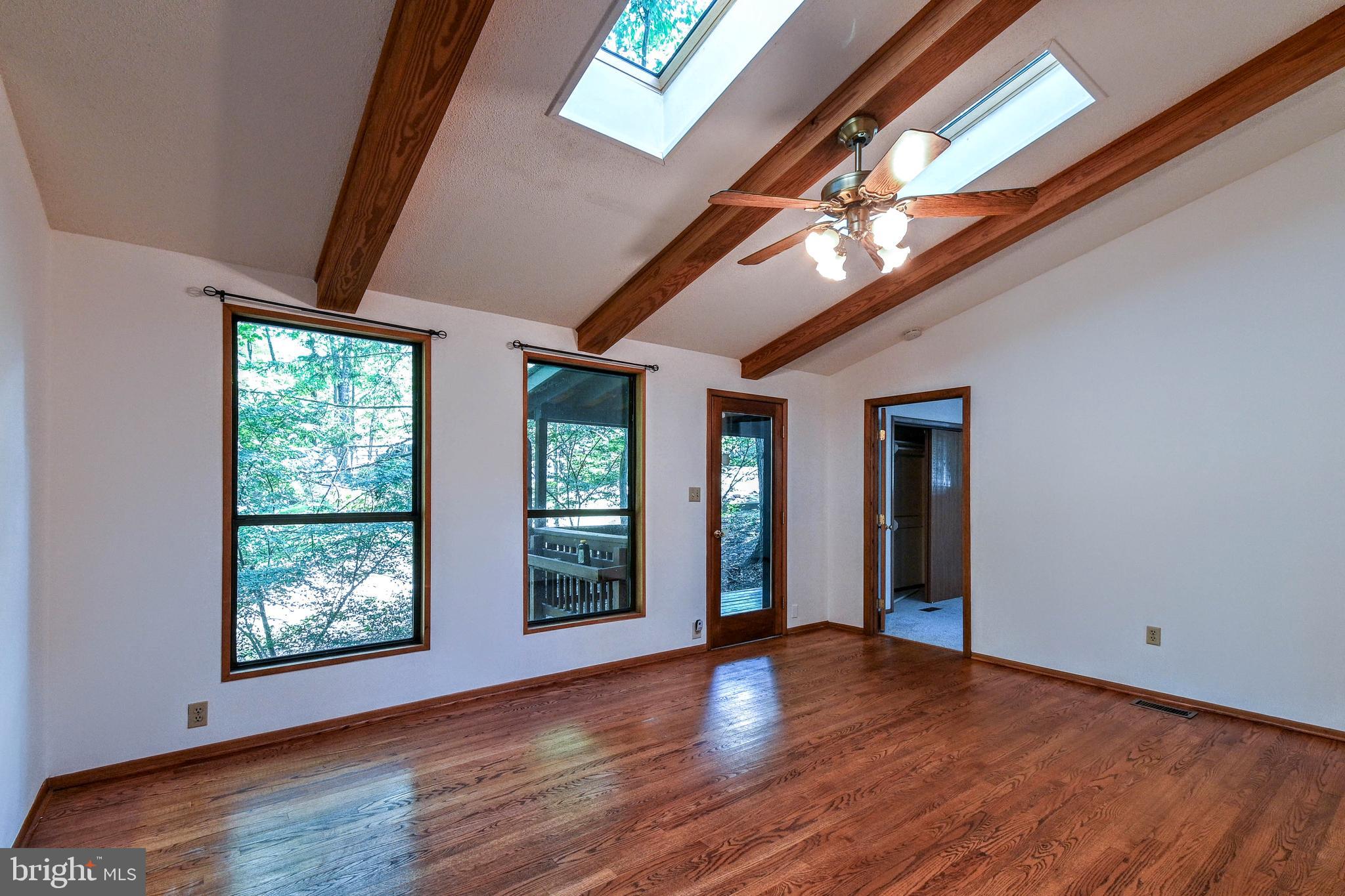 THE WOODS - Residential