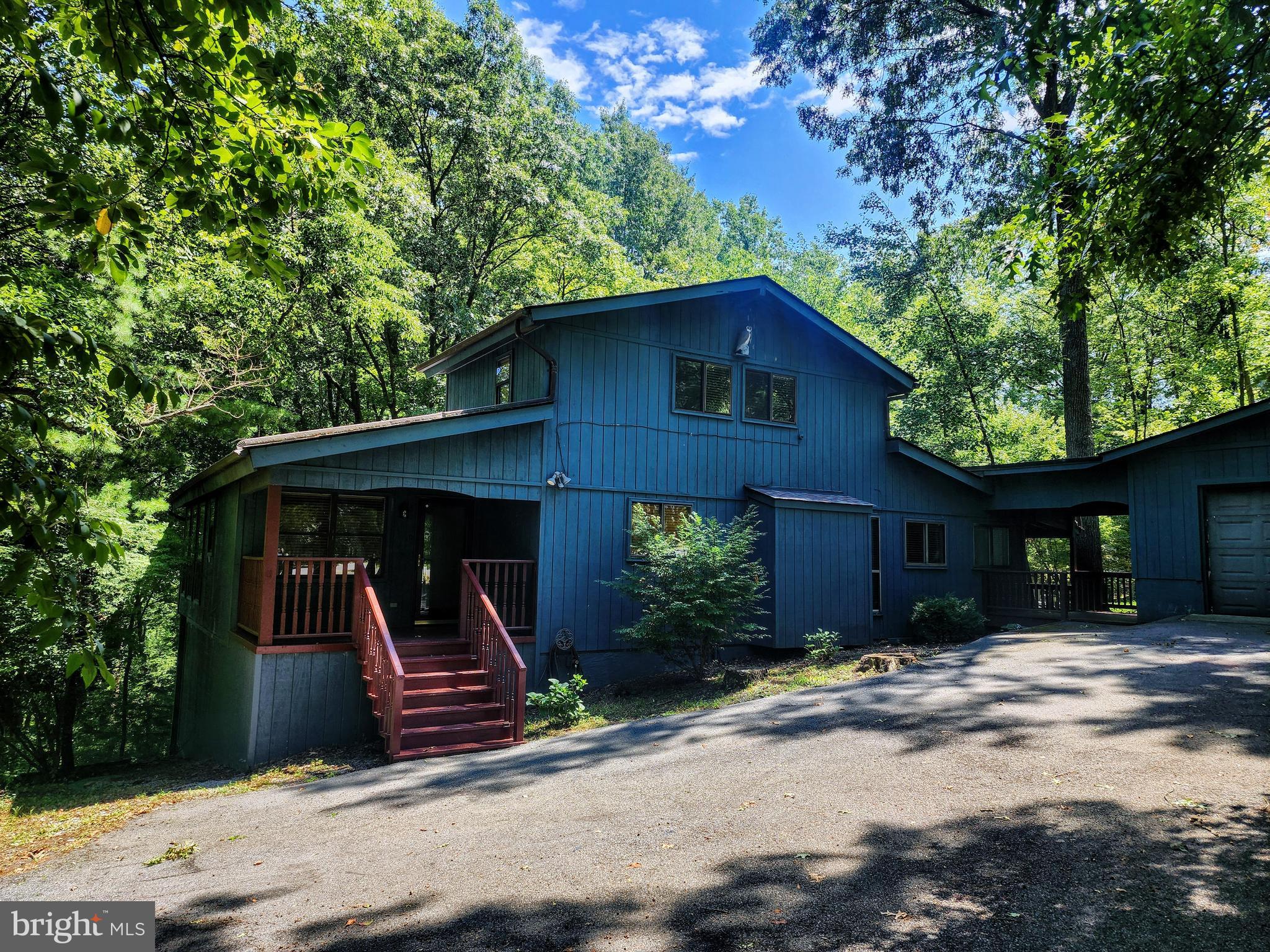 THE WOODS - Residential