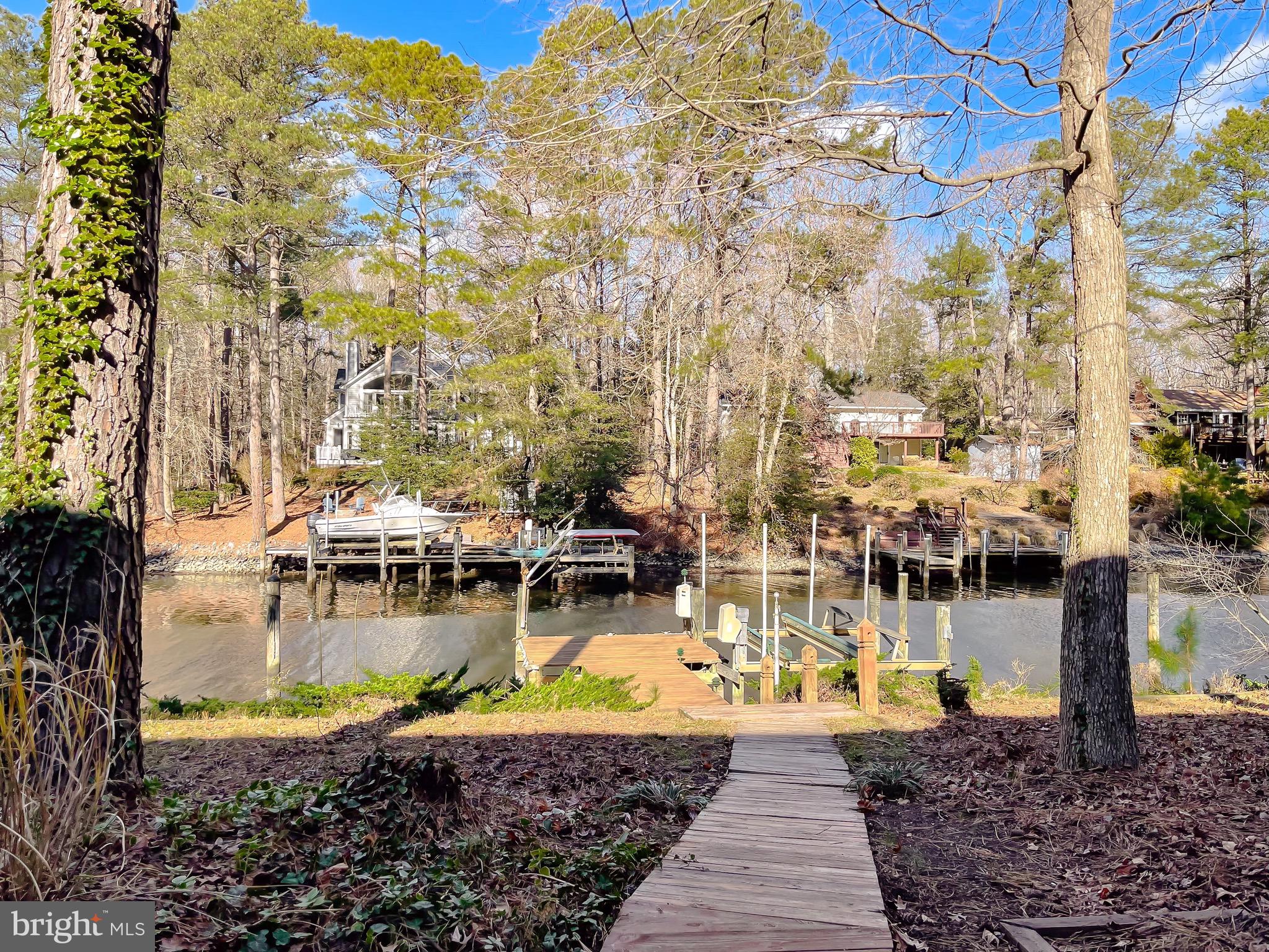 DRUM POINT - Residential