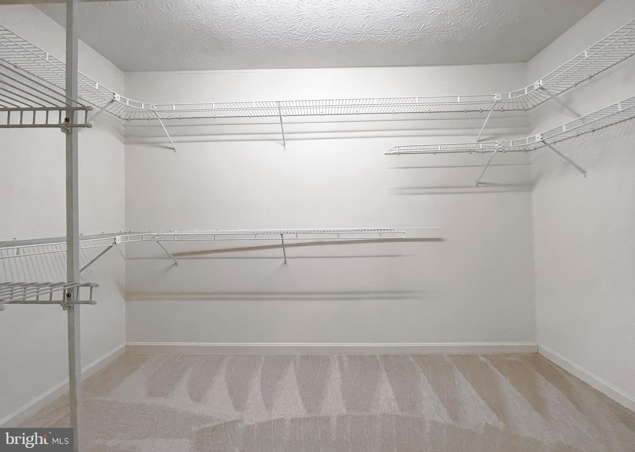 DRUM POINT - Residential