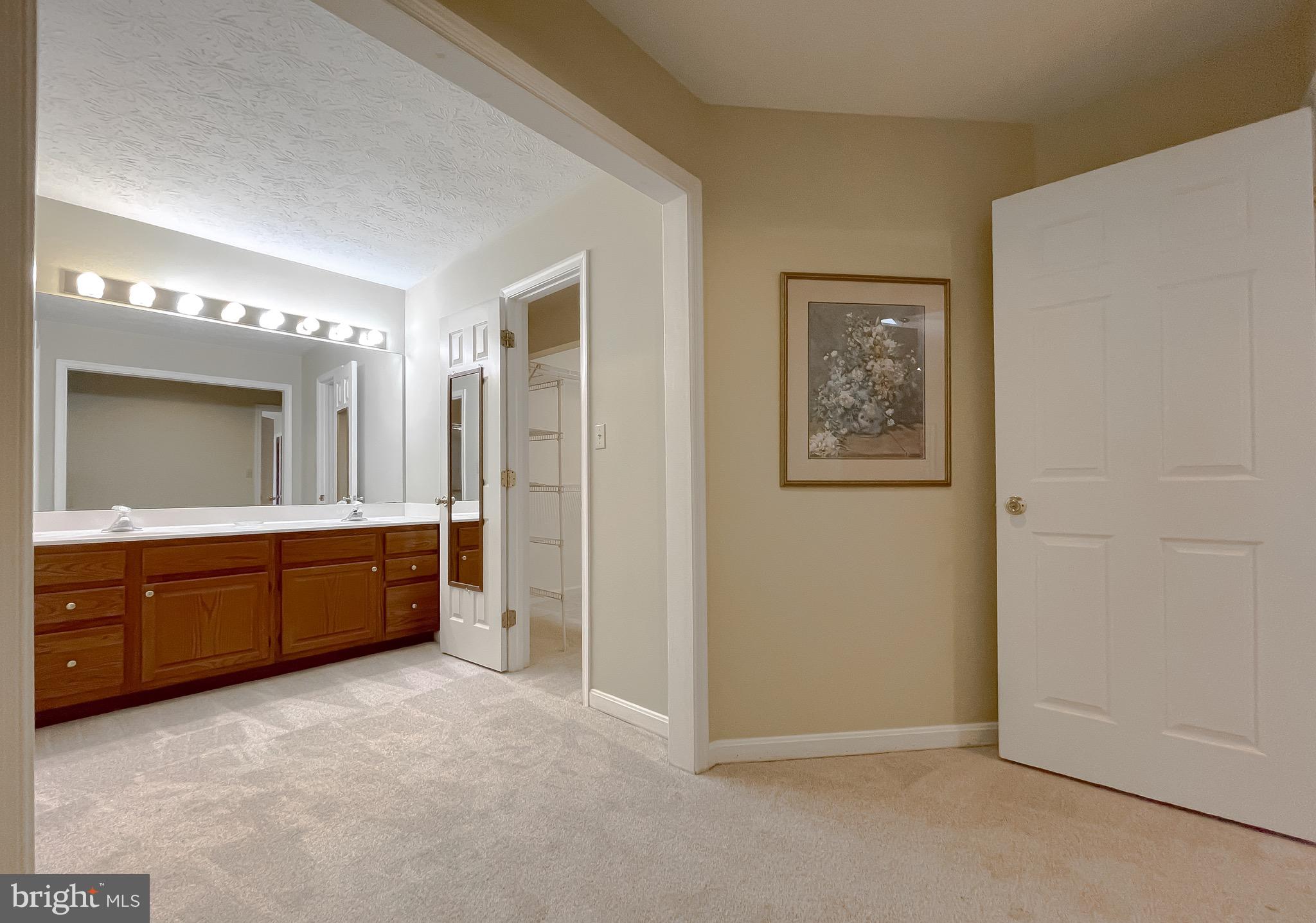 DRUM POINT - Residential